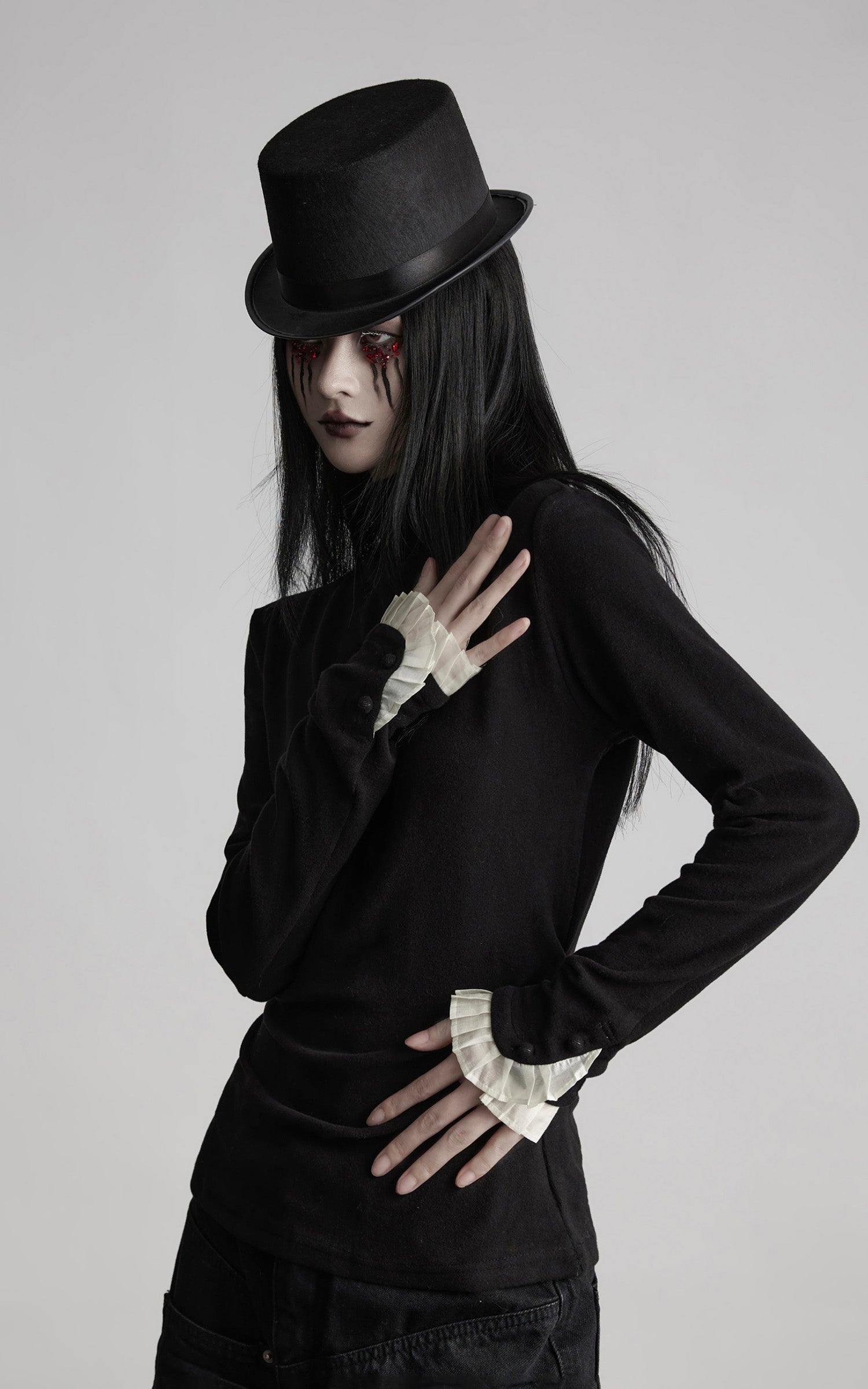 DOINDULGE Structured Knit Top with Contrast Pleated Cuffs