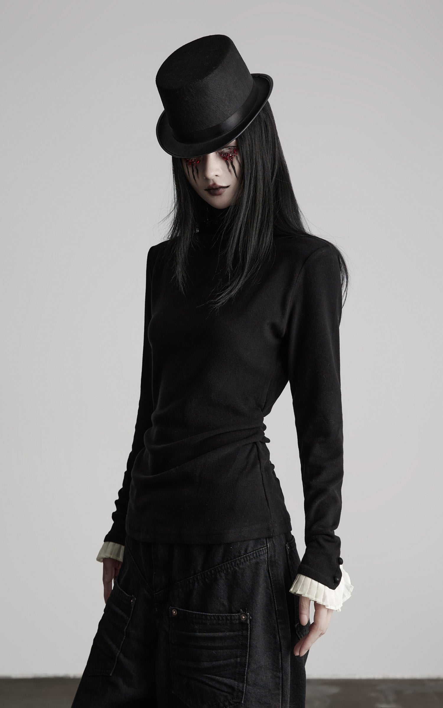 DOINDULGE Structured Knit Top with Contrast Pleated Cuffs