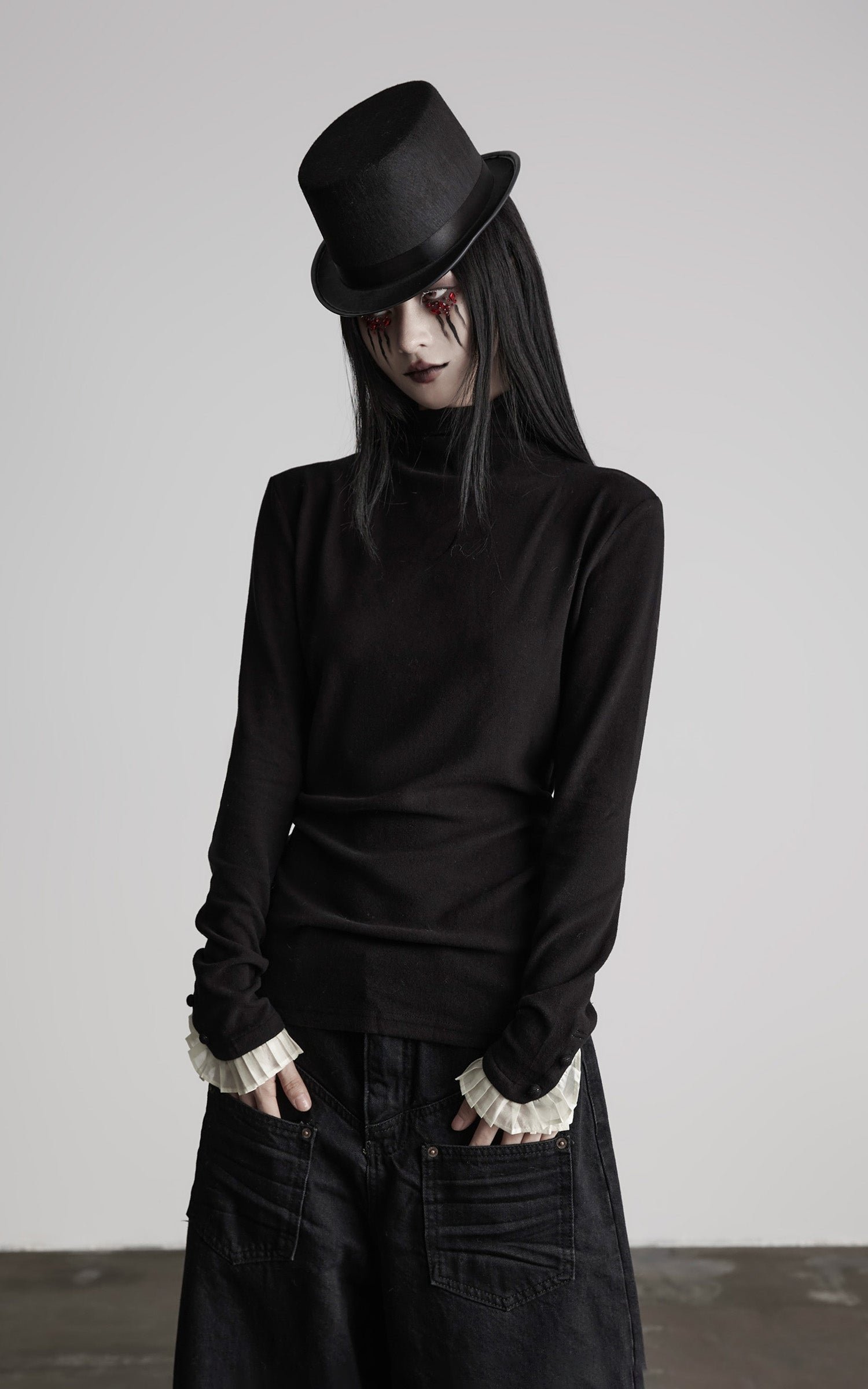 DOINDULGE Structured Knit Top with Contrast Pleated Cuffs