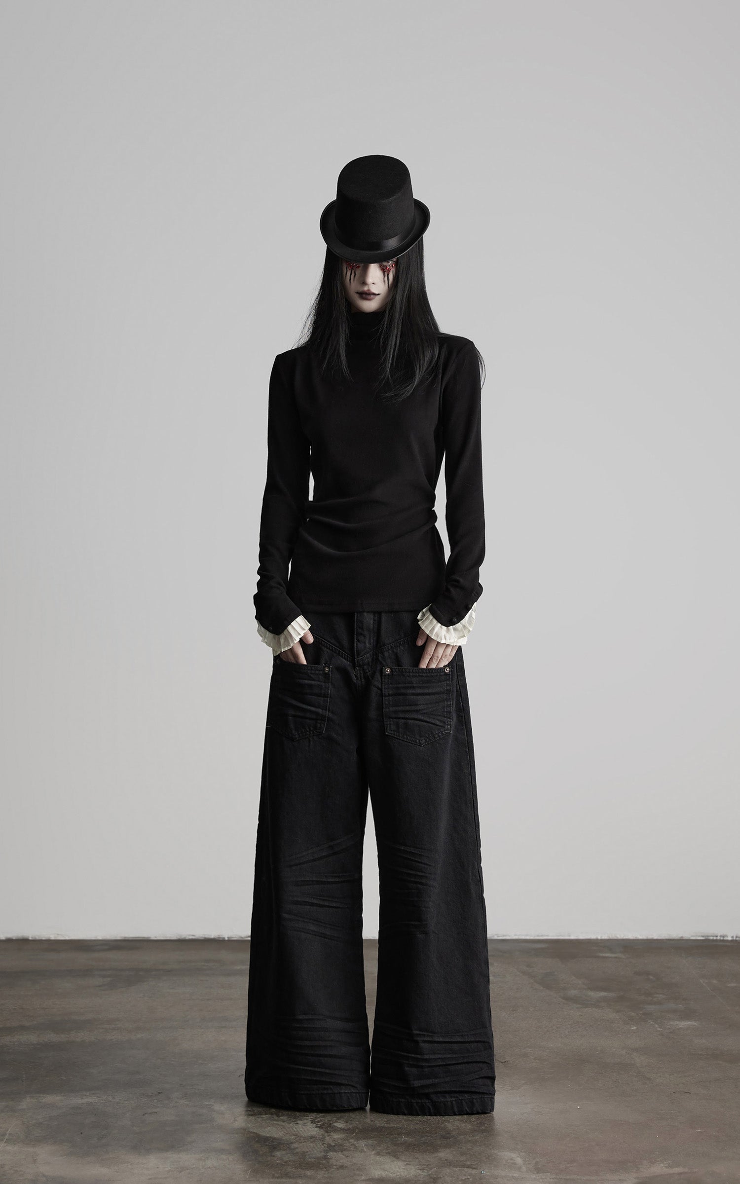 DOINDULGE Structured Knit Top with Contrast Pleated Cuffs
