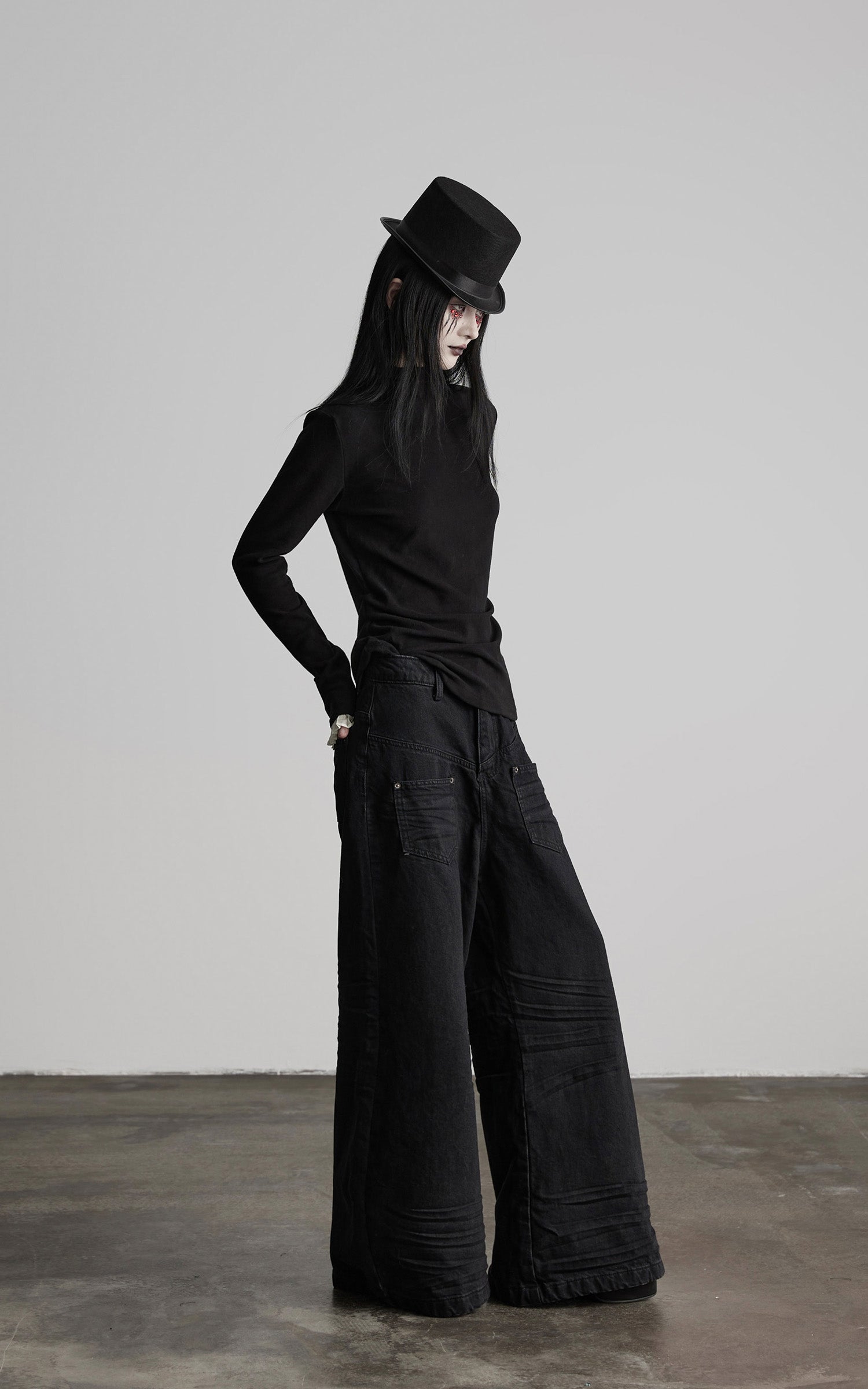 DOINDULGE Structured Knit Top with Contrast Pleated Cuffs