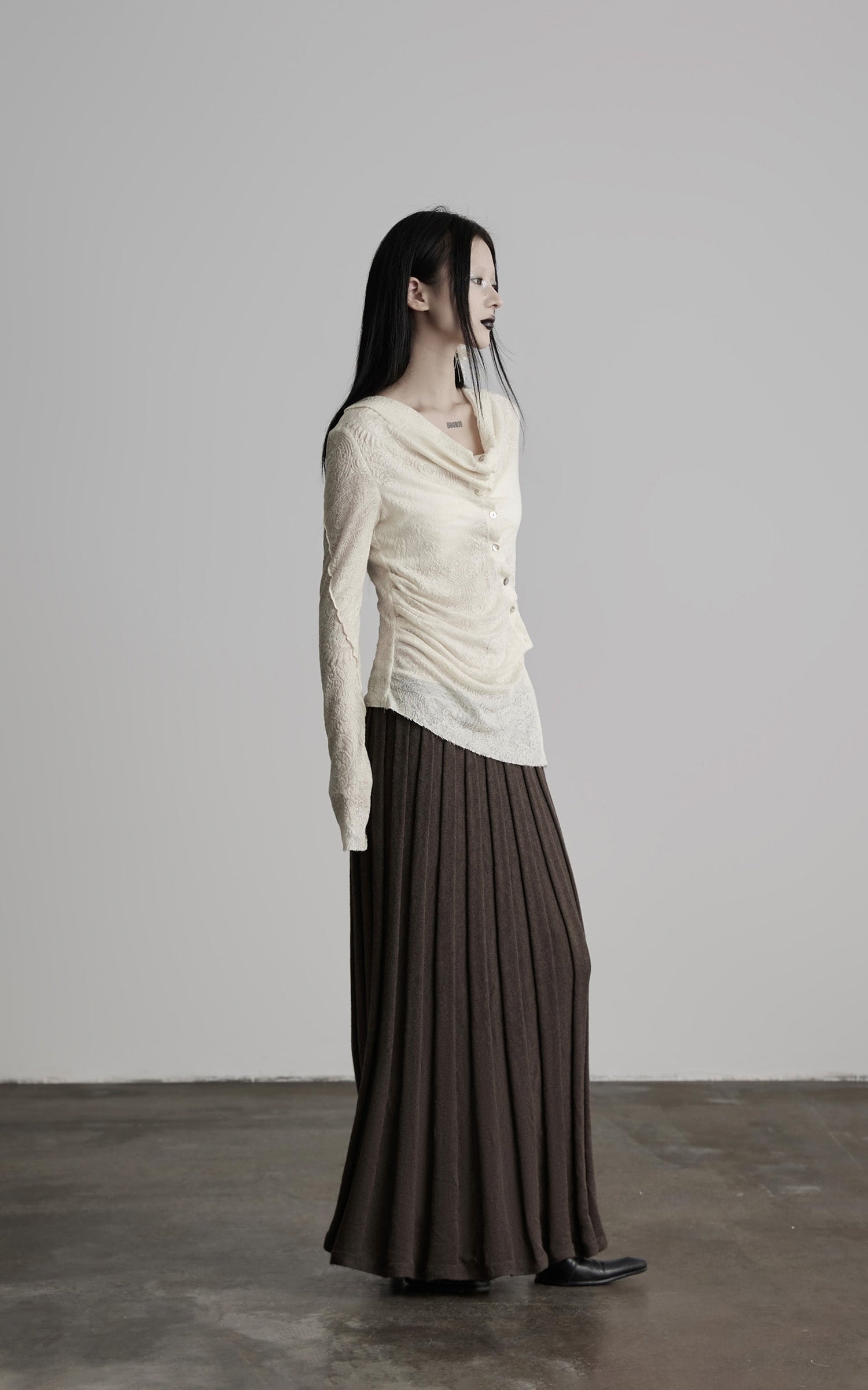 DOINDULGE Textured Knit Asymmetric Buttoned Long Sleeve Top