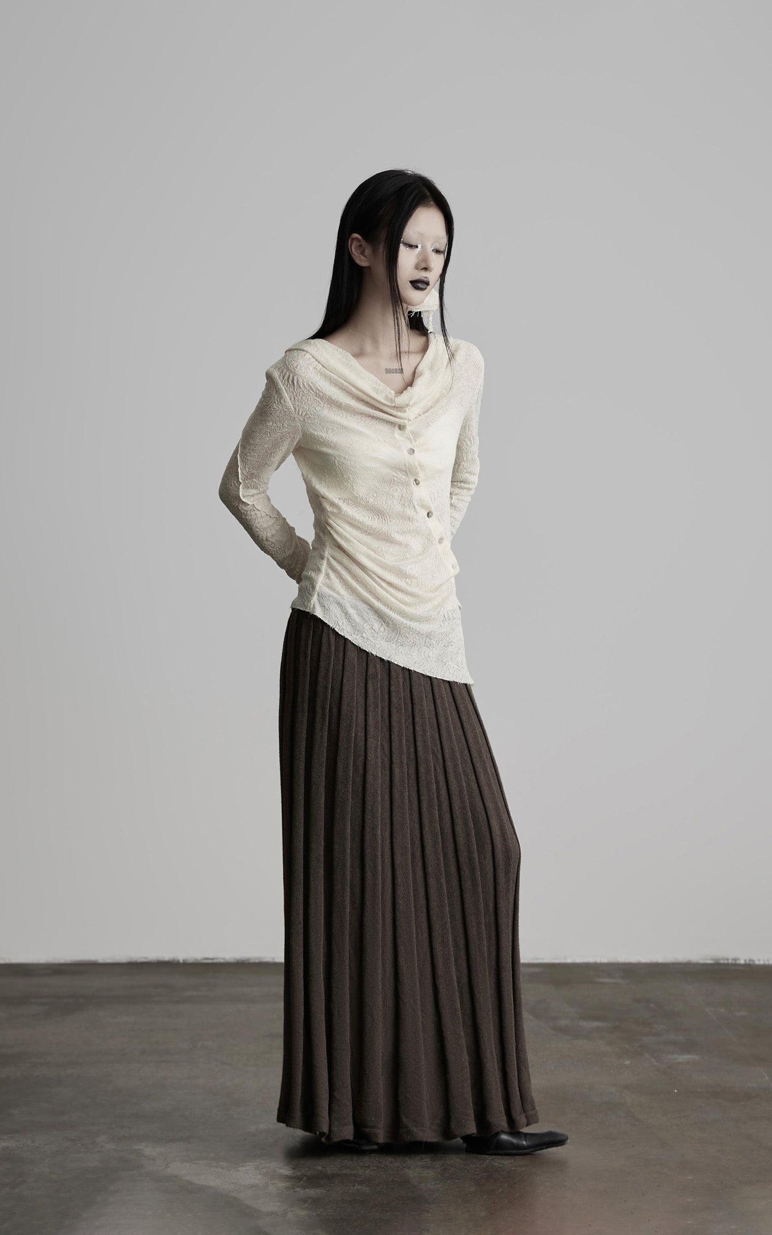 DOINDULGE Textured Knit Asymmetric Buttoned Long Sleeve Top