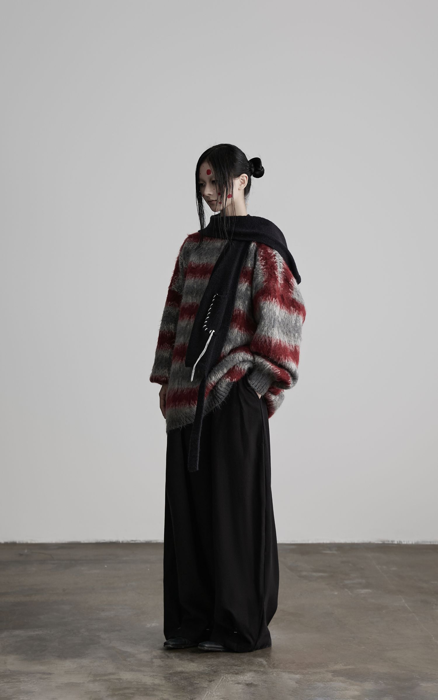 DOINDULGE Striped Fuzzy Knit Sweater Oversized Pullover Red Grey