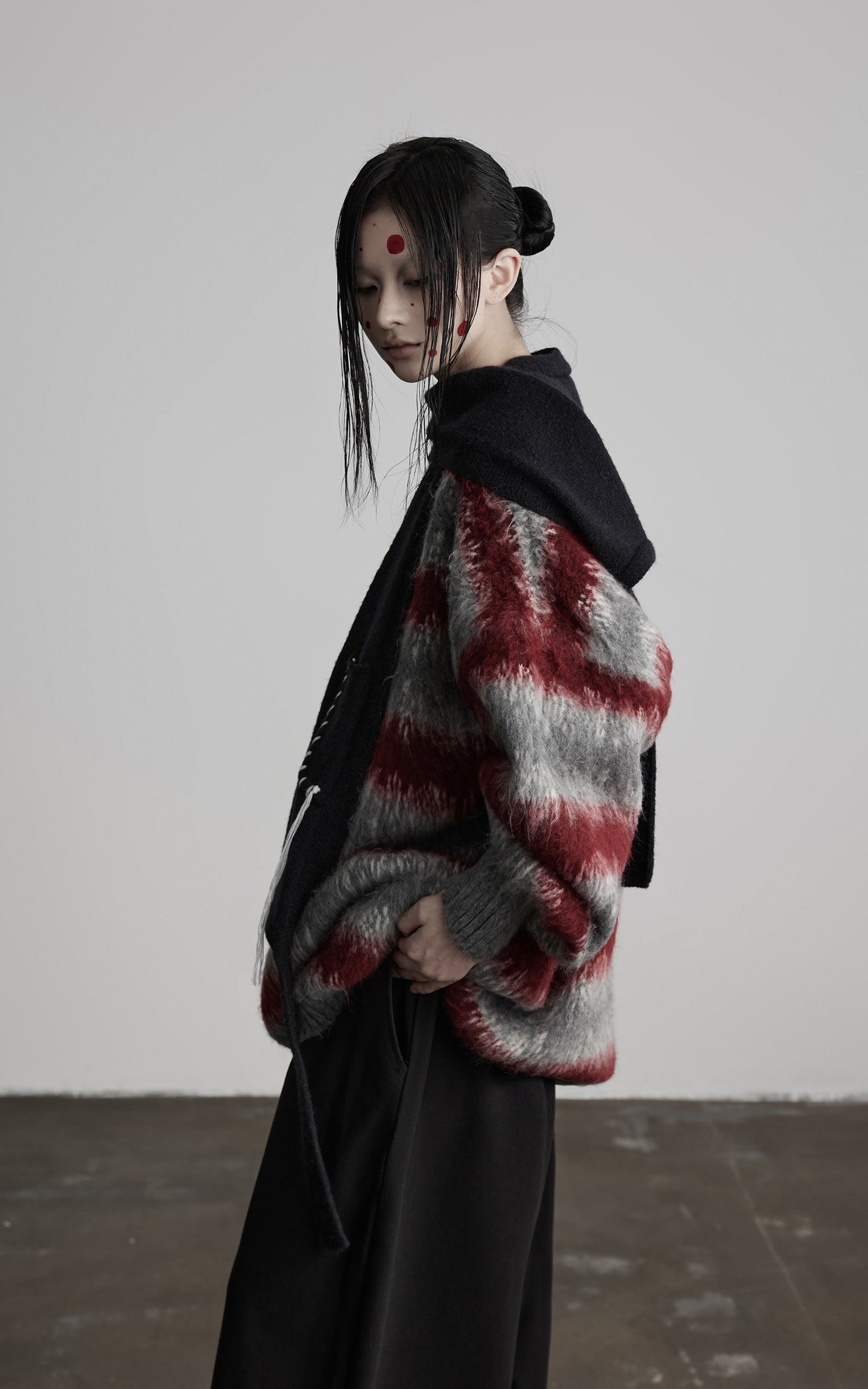 DOINDULGE Striped Fuzzy Knit Sweater Oversized Pullover Red Grey