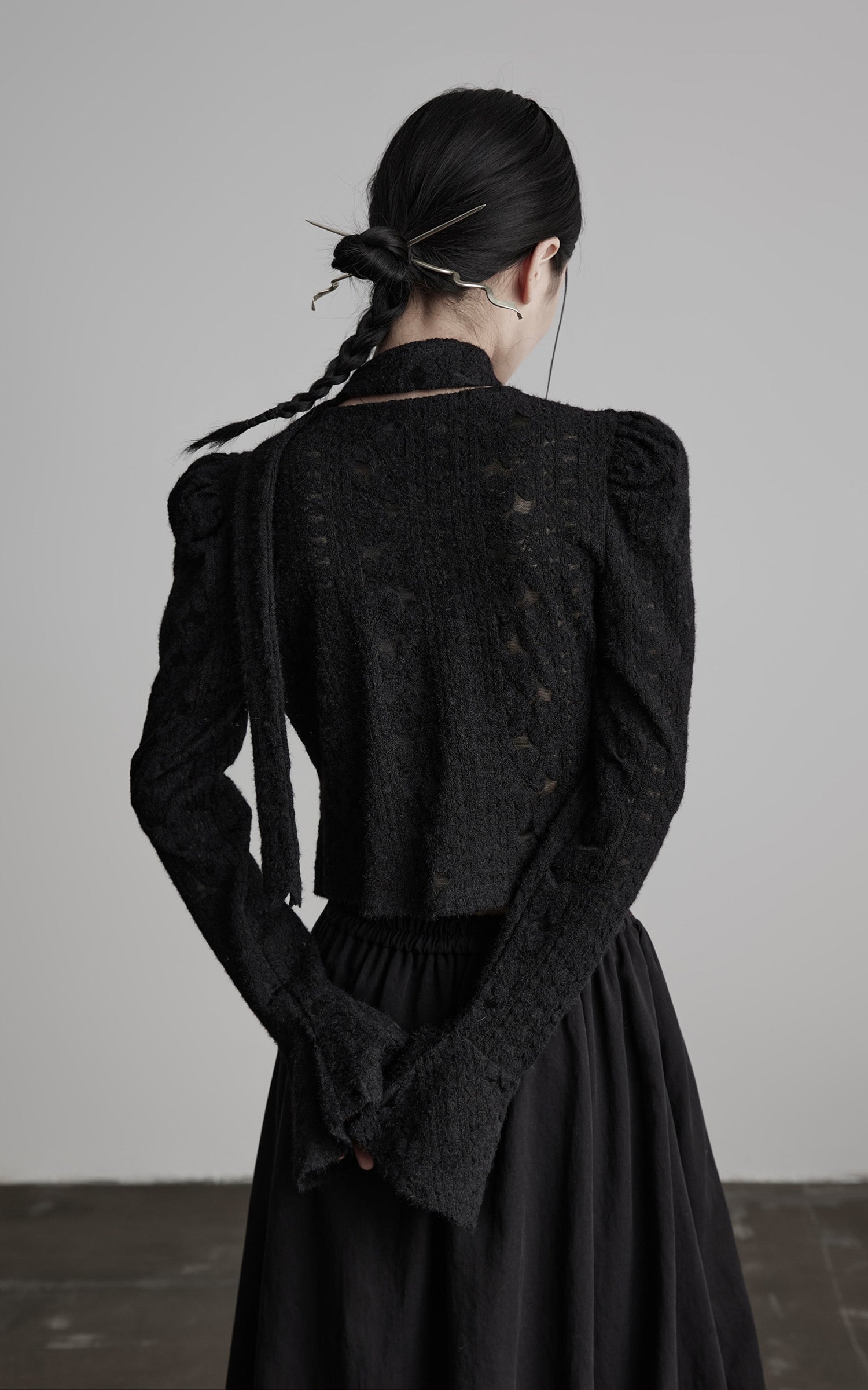DOINDULGE Textured Knit Sculpted Top with Rosette Buttons