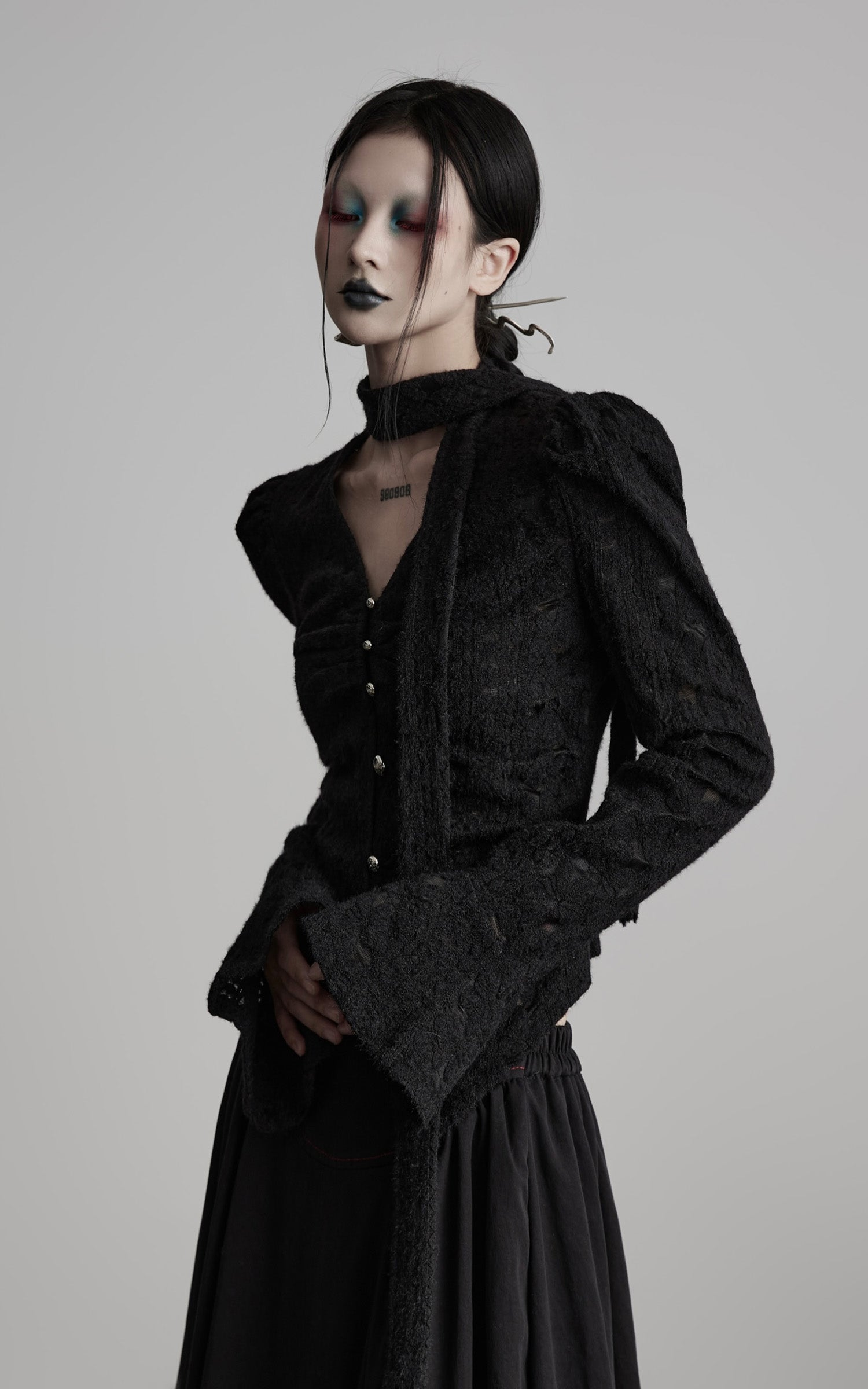 DOINDULGE Textured Knit Sculpted Top with Rosette Buttons
