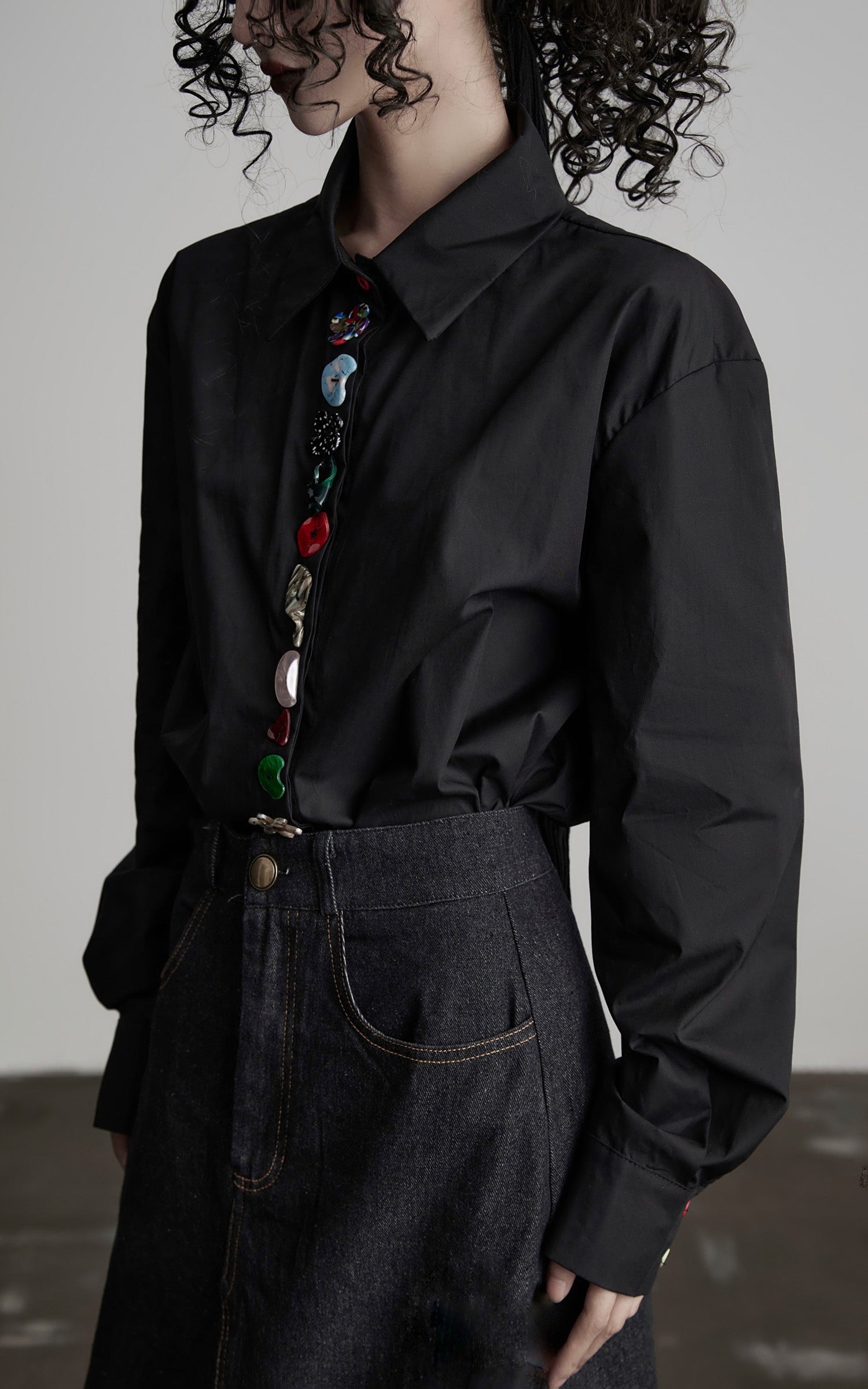 DOINDULGE Deformed Button Structured Shirt