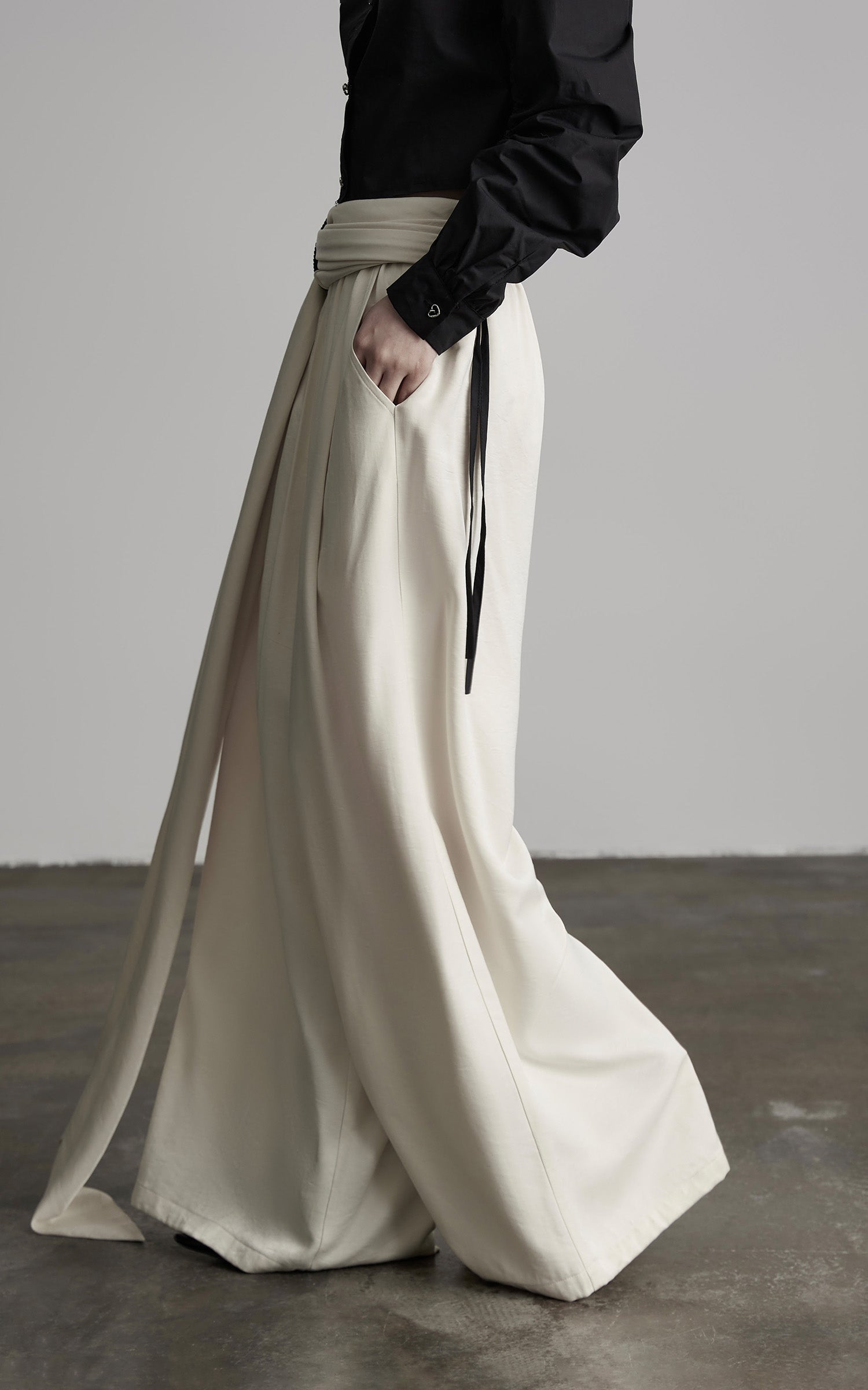 DOINDULGE Wide Leg Trousers with Draped Obi Belt