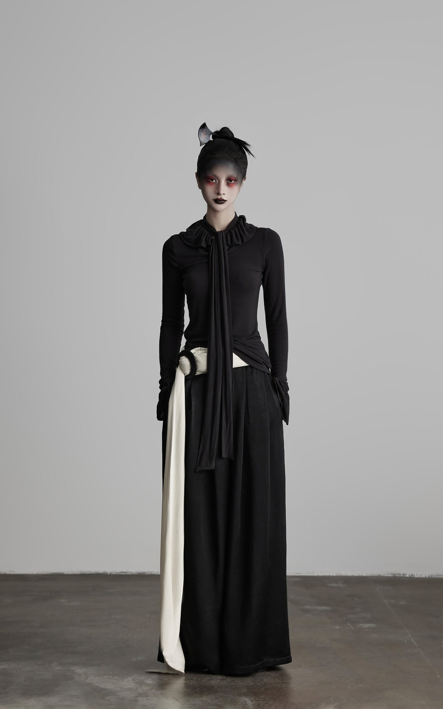 DOINDULGE Wide Leg Trousers with Draped Obi Belt