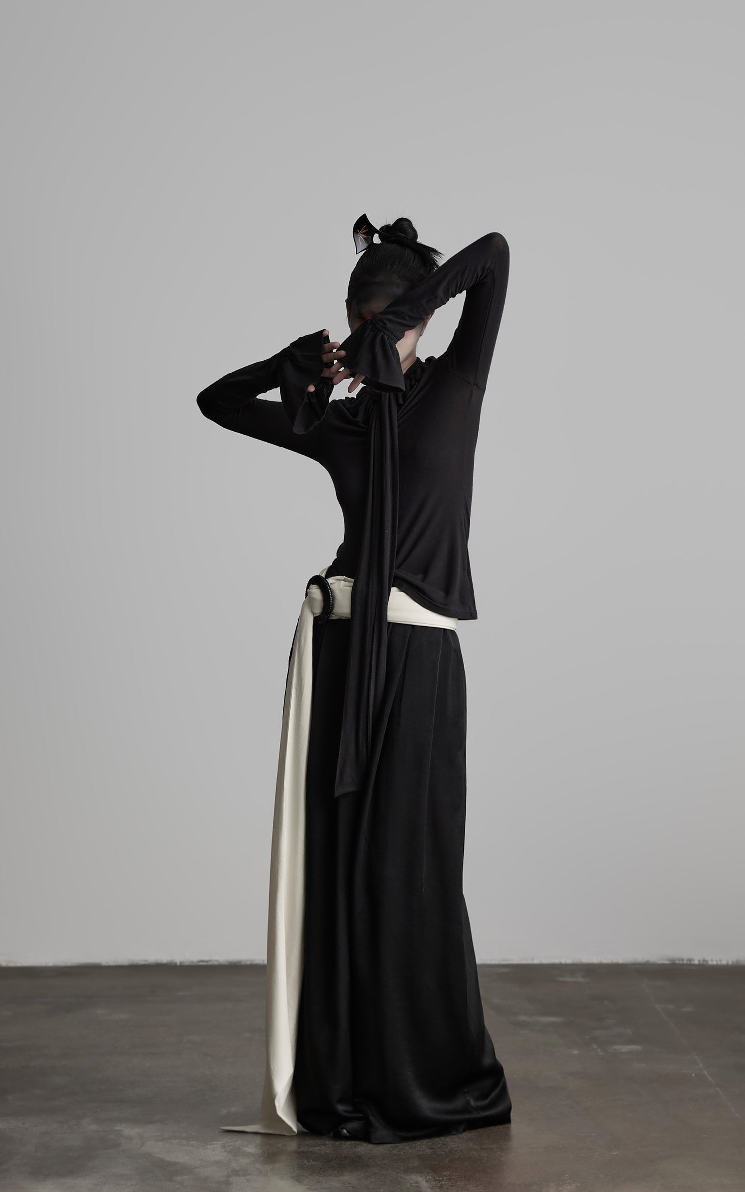 DOINDULGE Wide Leg Trousers with Draped Obi Belt