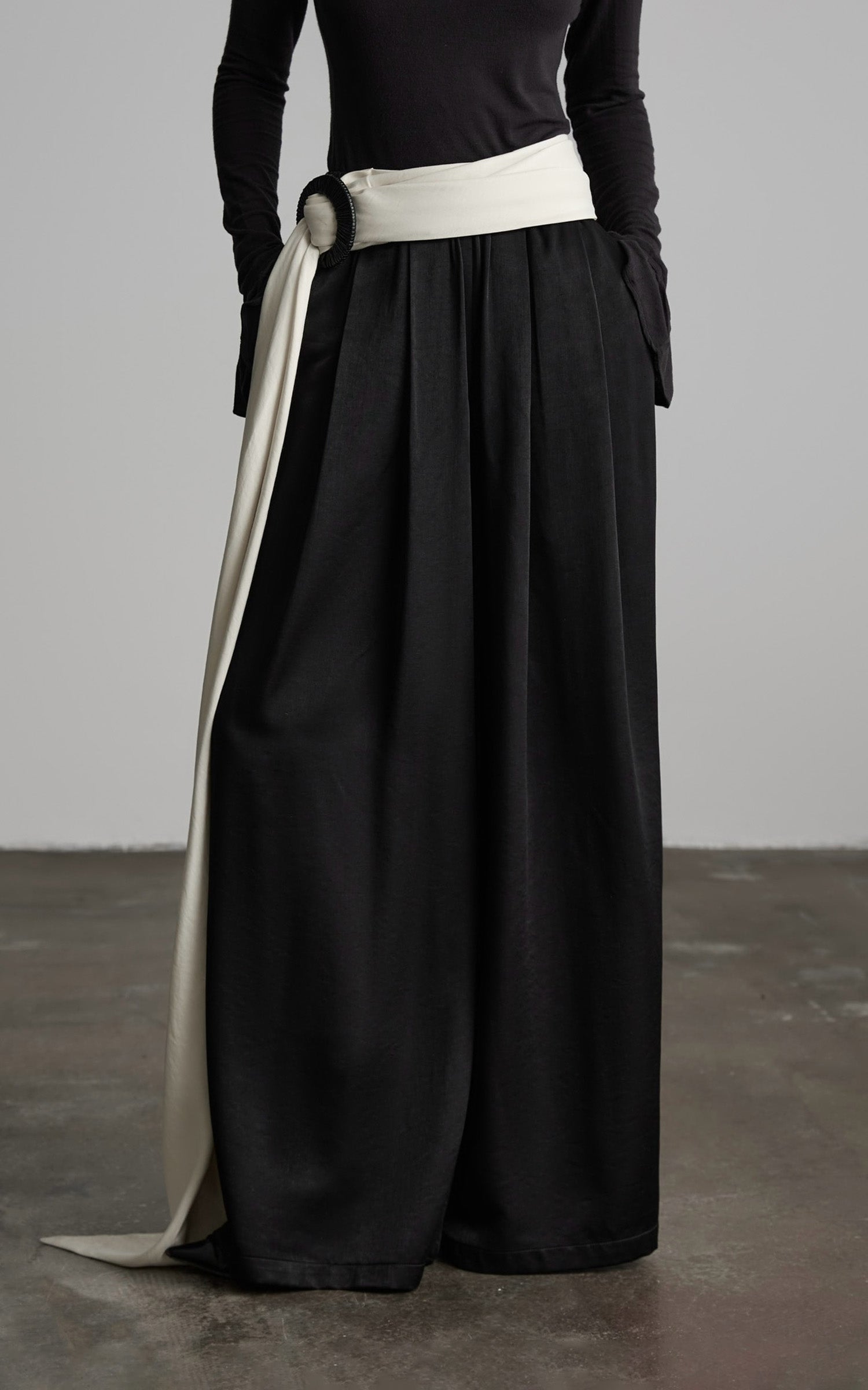 DOINDULGE Wide Leg Trousers with Draped Obi Belt