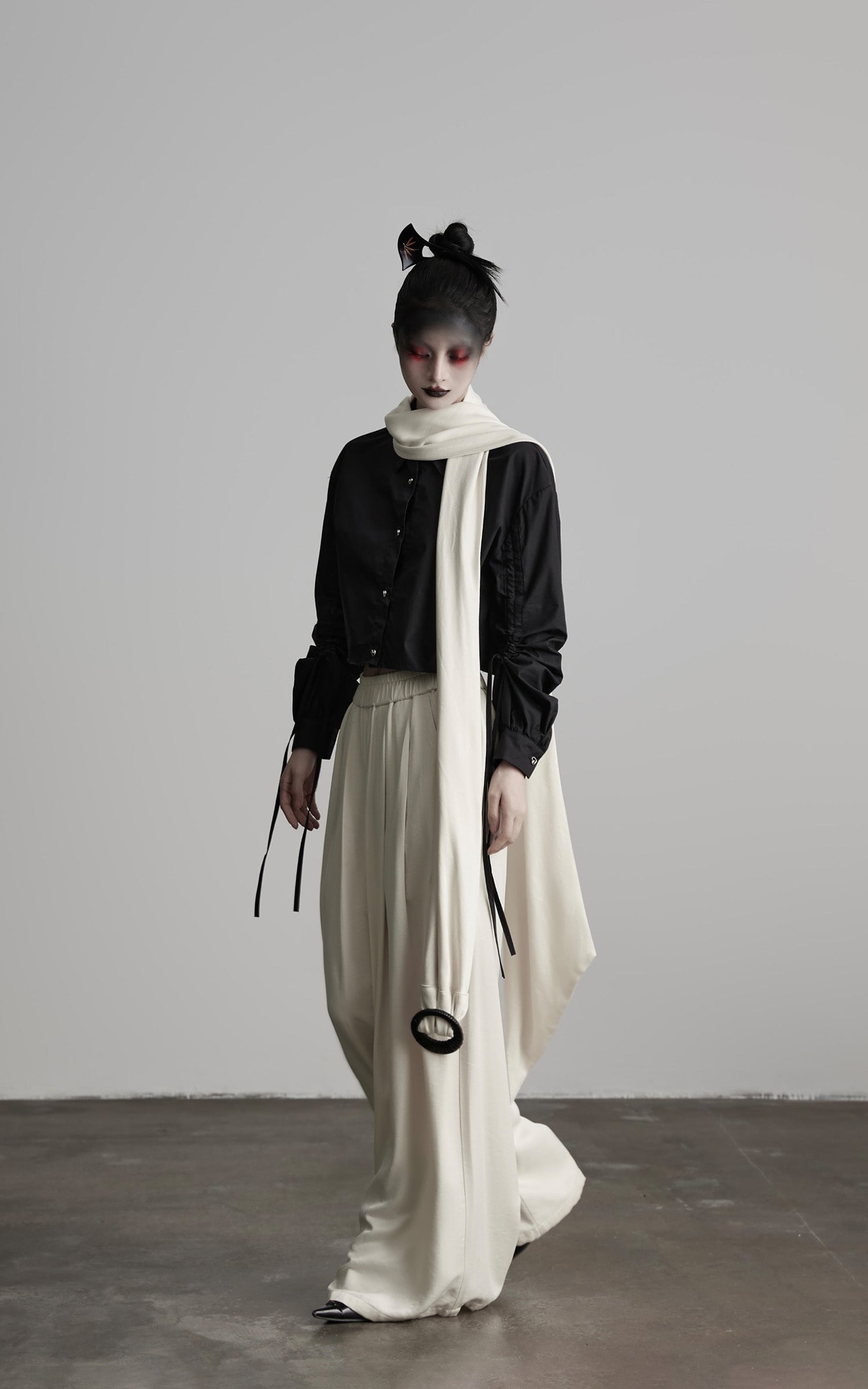 DOINDULGE Wide Leg Trousers with Draped Obi Belt