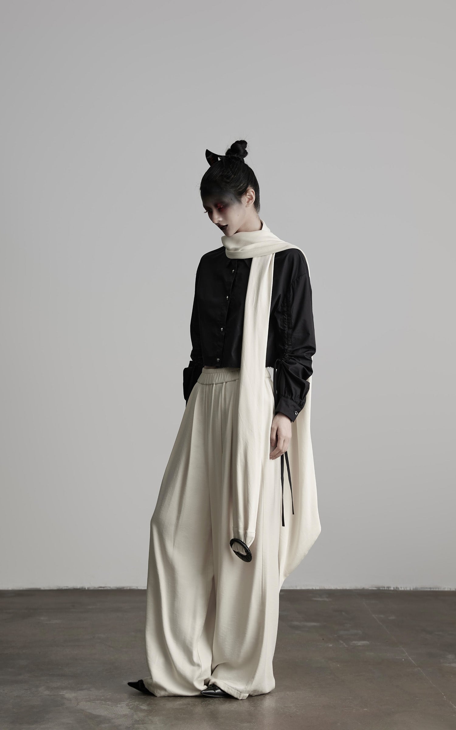 DOINDULGE Wide Leg Trousers with Draped Obi Belt