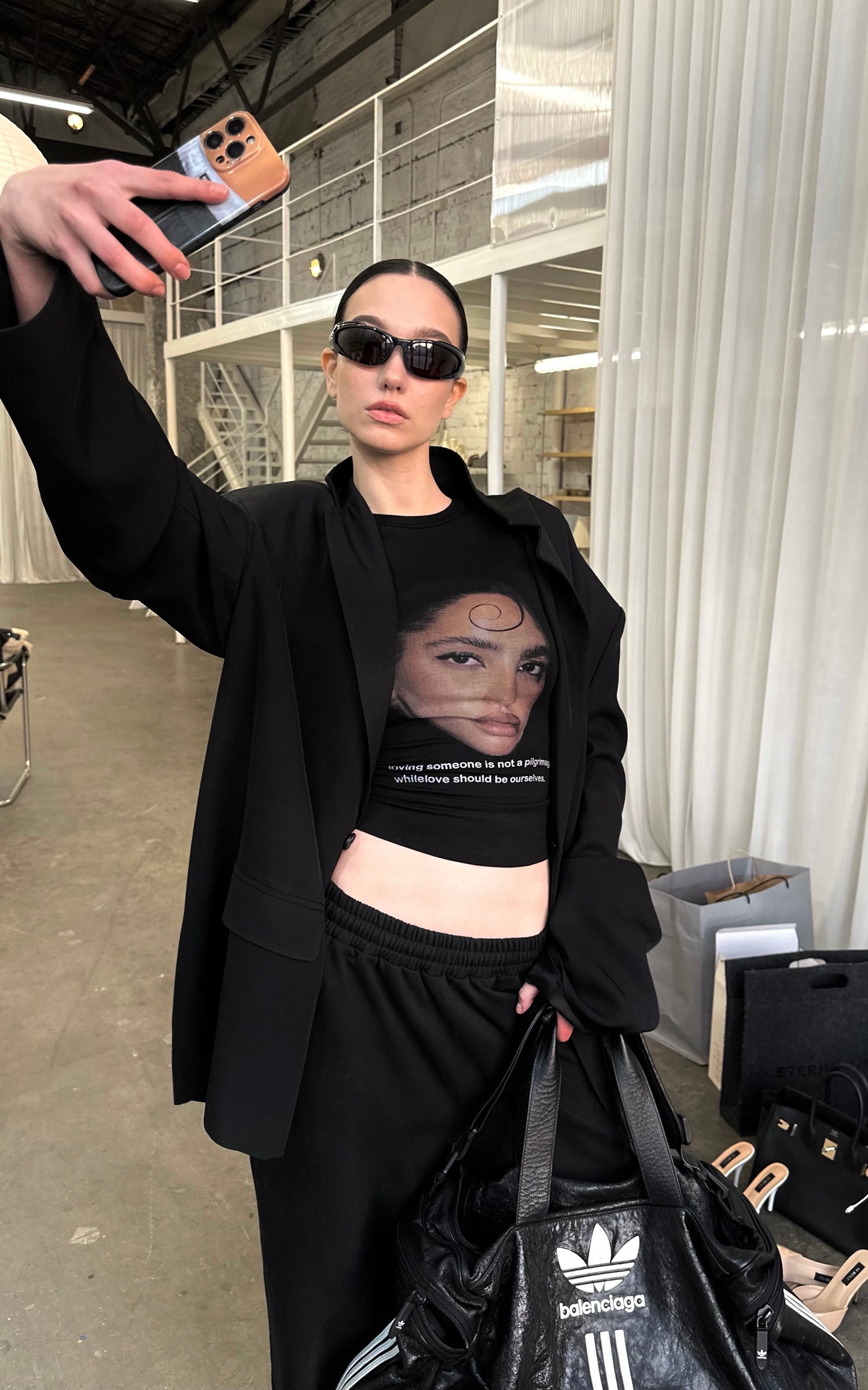 0122stepll Graphic Baby Tee – PINKPARKS