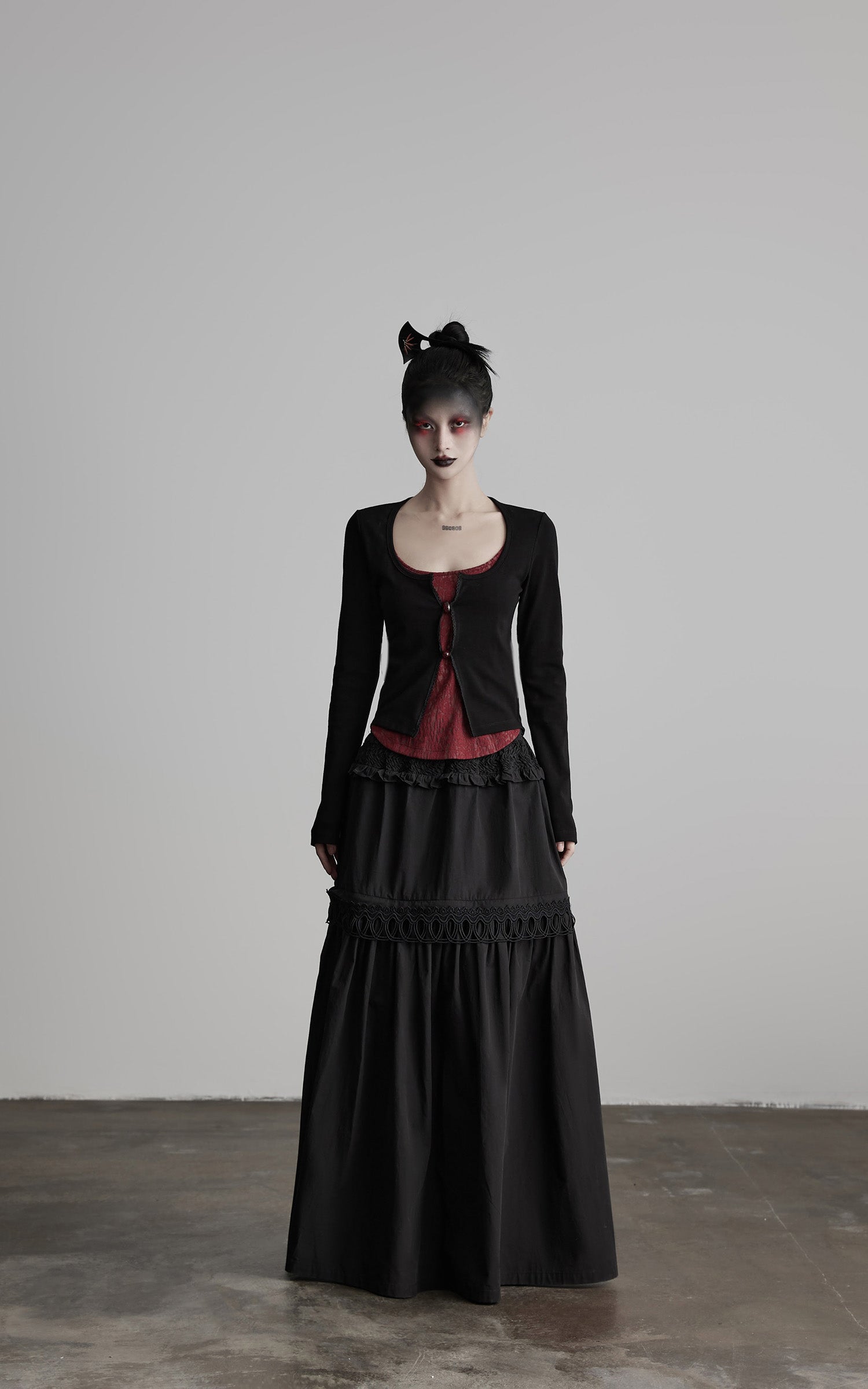 DOINDULGE Cutout Button Knit Top with Lace Inset