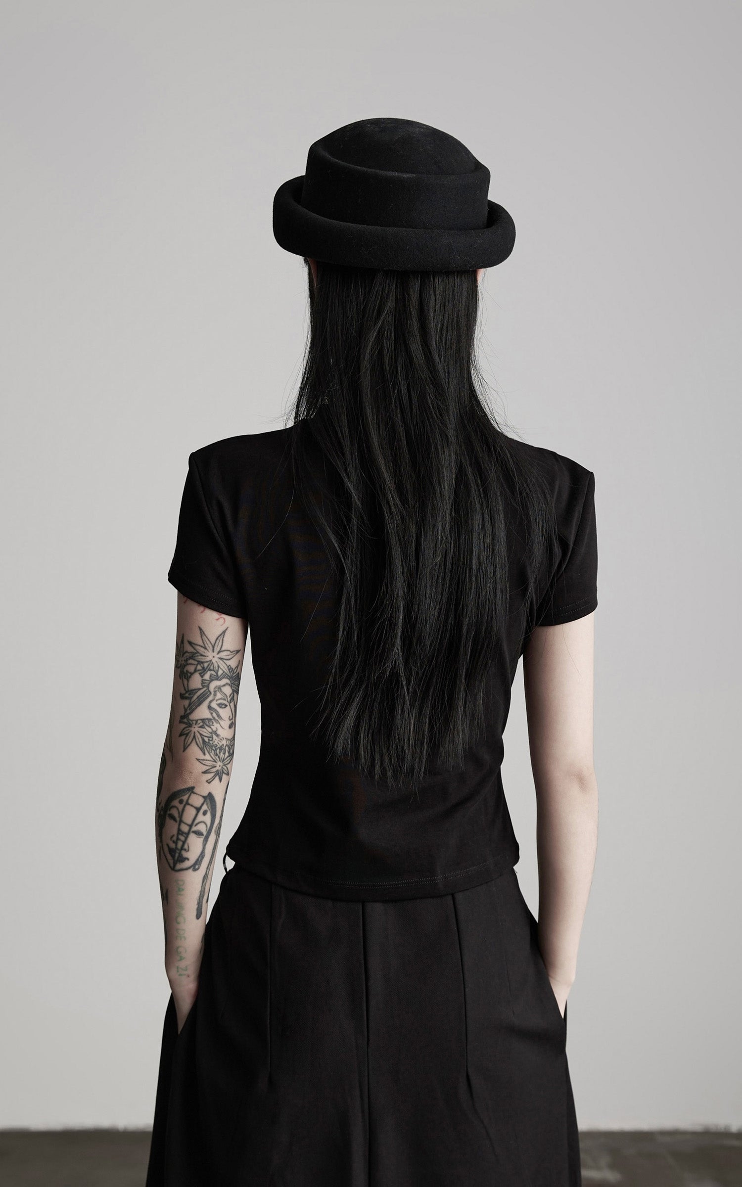 DOINDULGE Paneled Cutout T-Shirt with Layered Collar