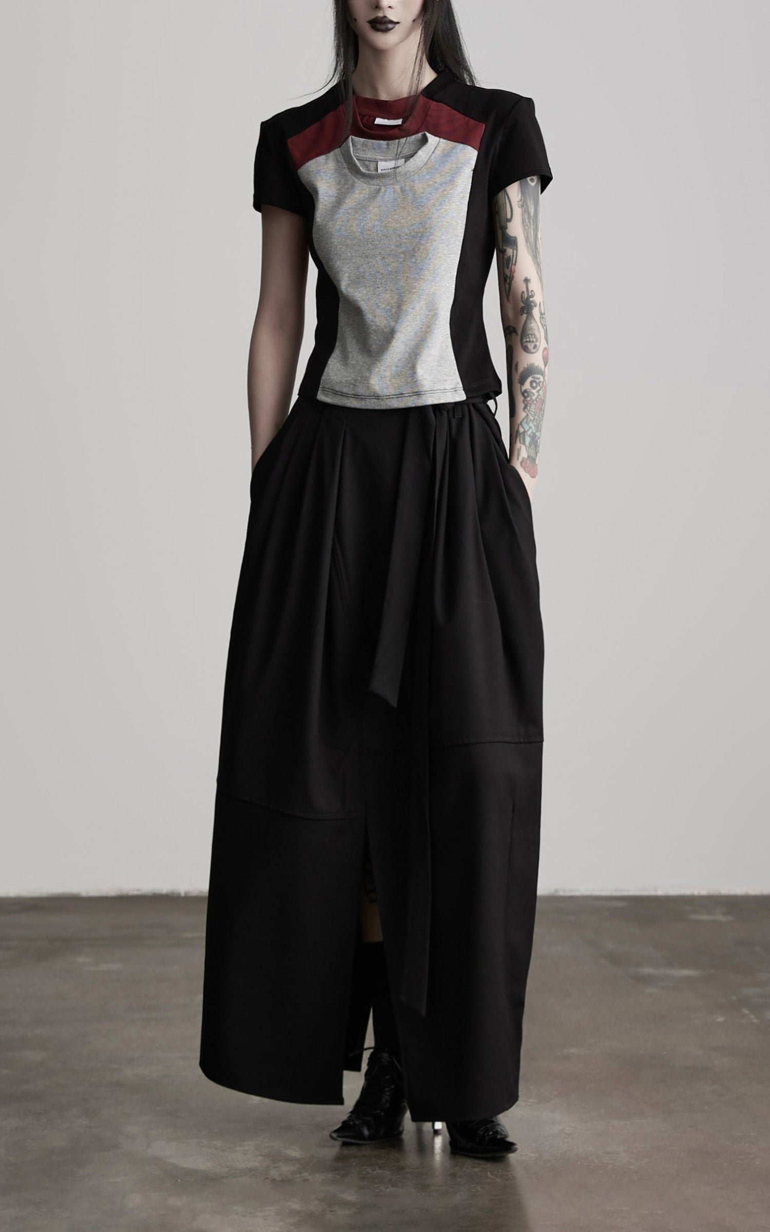 DOINDULGE Paneled Cutout T-Shirt with Layered Collar