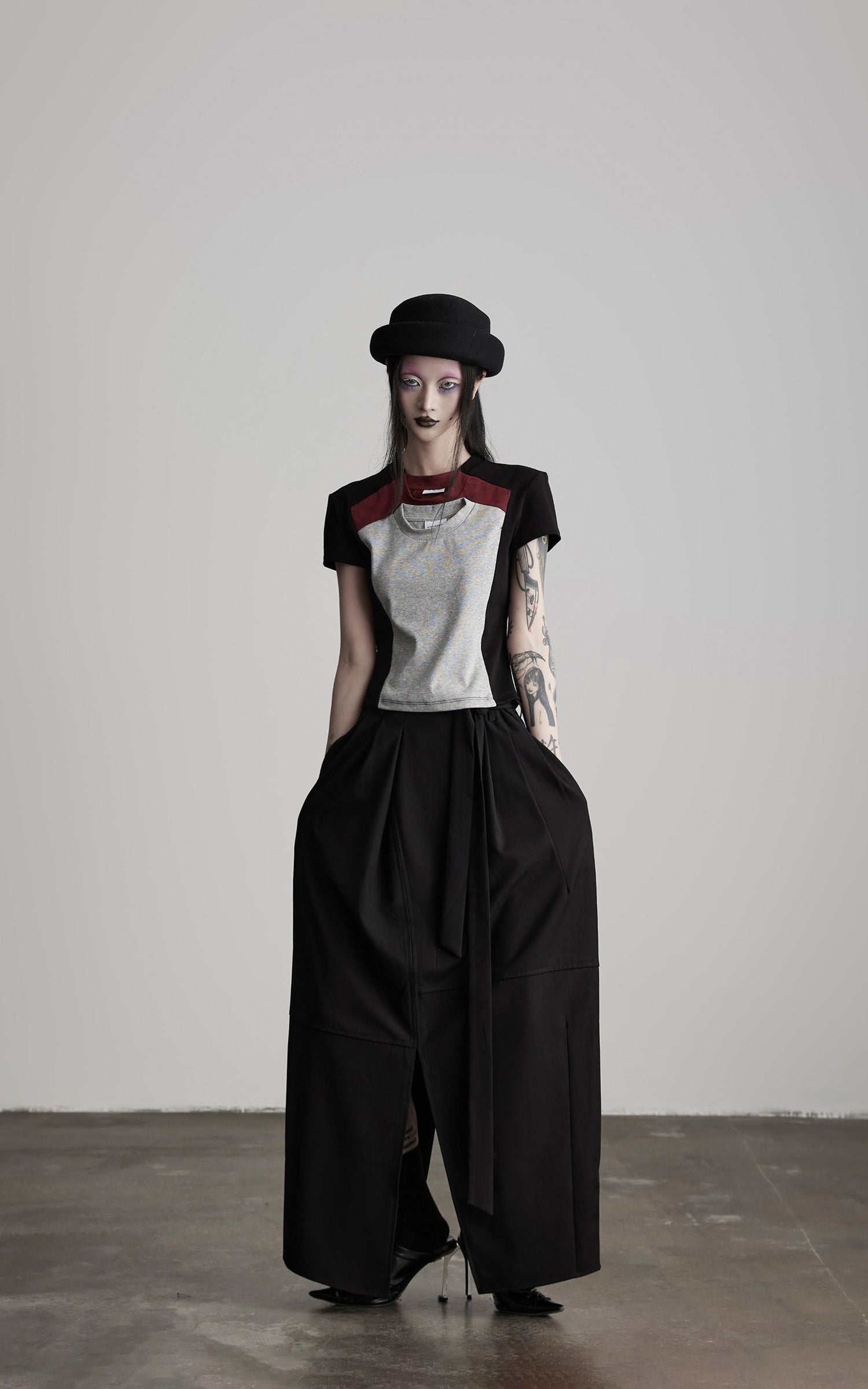 DOINDULGE Paneled Cutout T-Shirt with Layered Collar