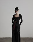 DOINDULGE Crinkled Wide Trousers with Red Thread