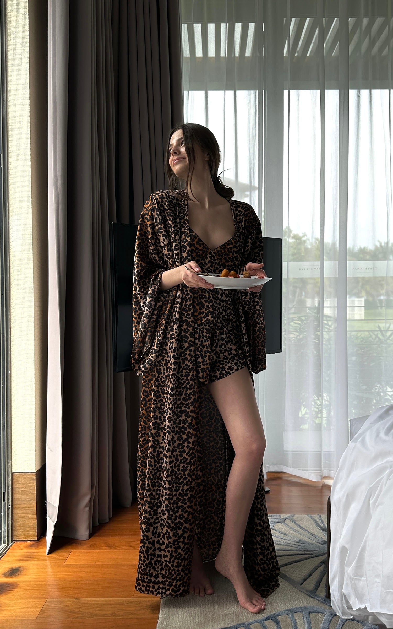 0122stepll Leopard Satin Lounge Pajama Set