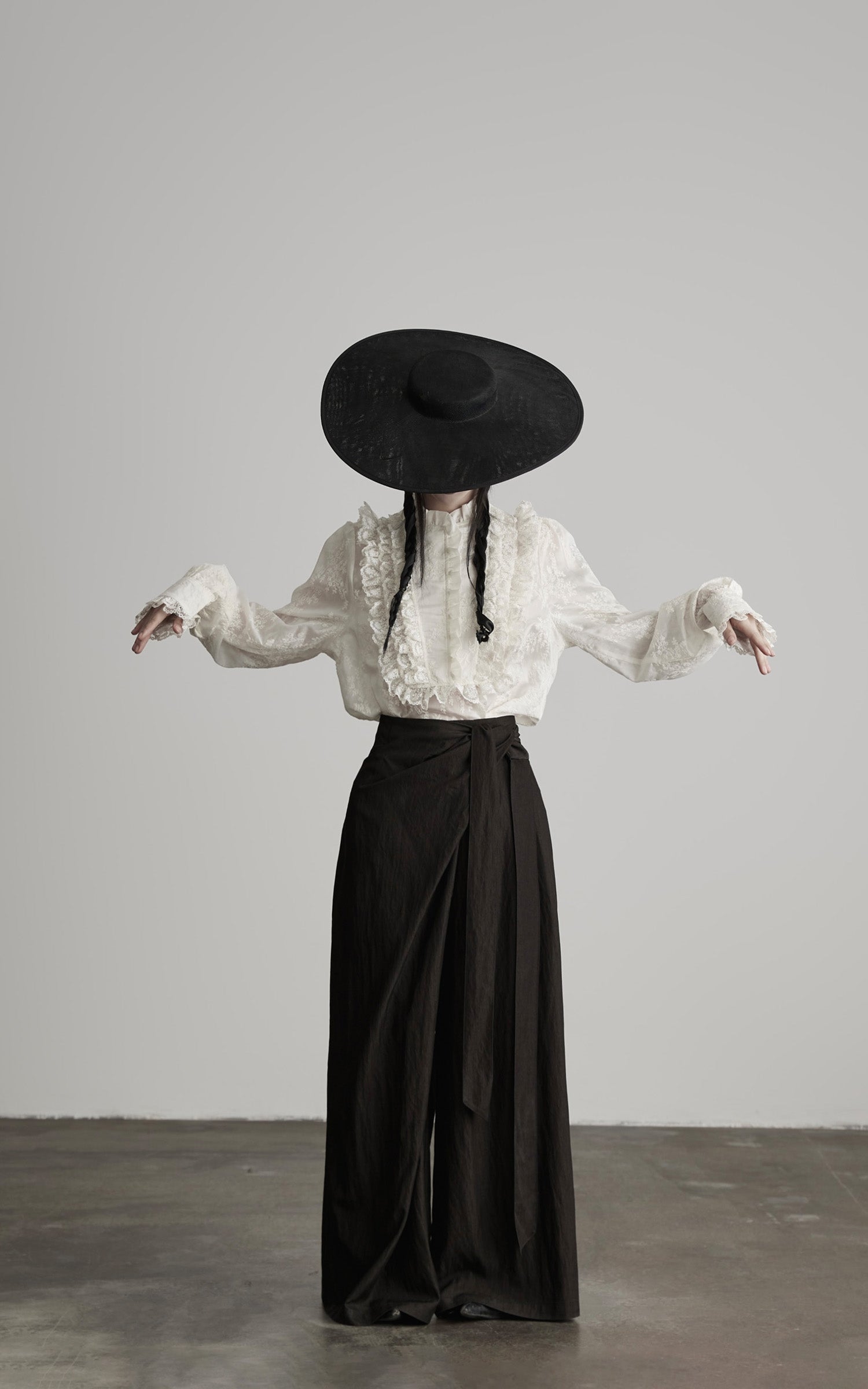 DOINDULGE Baroque Embroidered Blouse with Ruffled Lace Panels