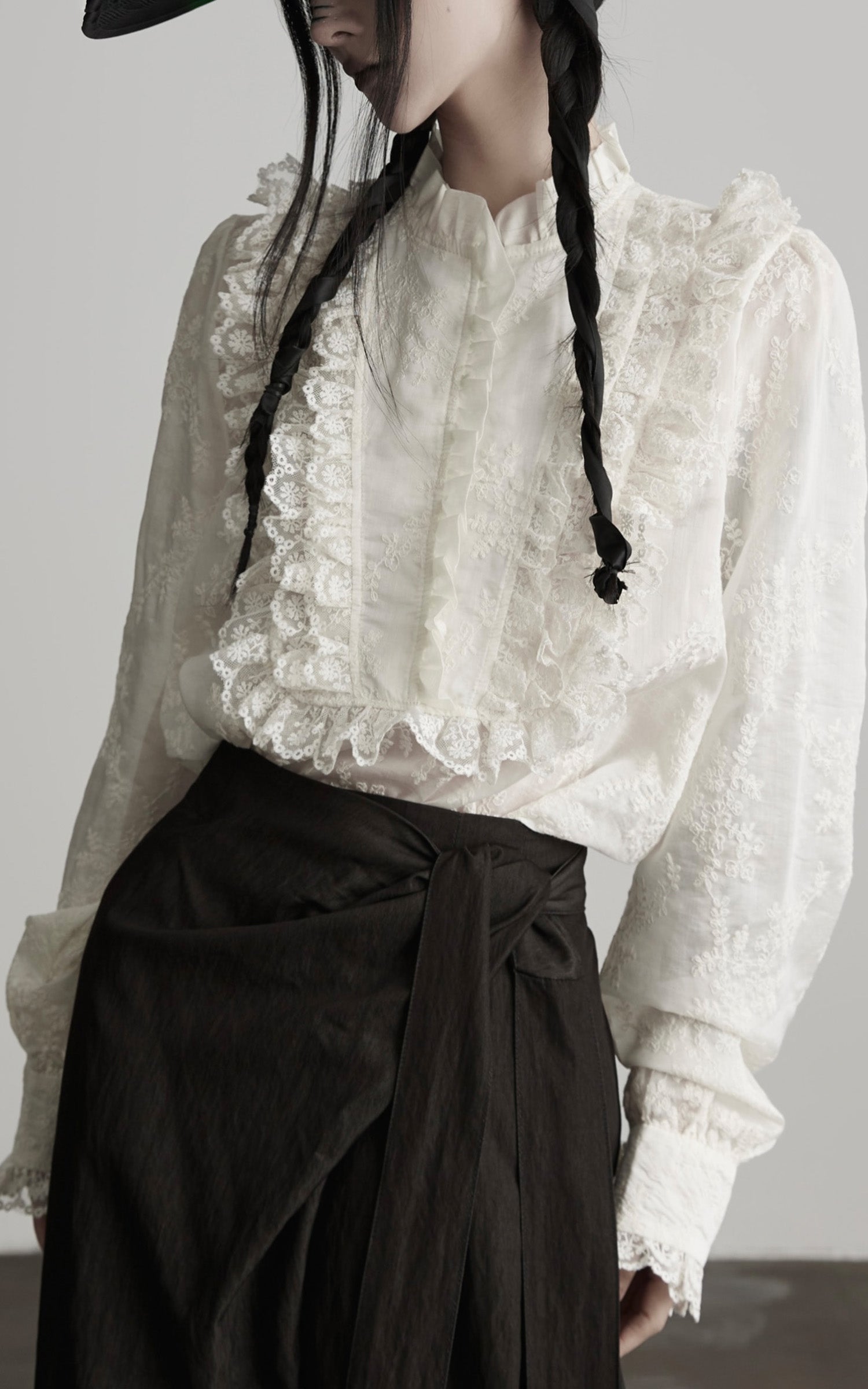 DOINDULGE Baroque Embroidered Blouse with Ruffled Lace Panels