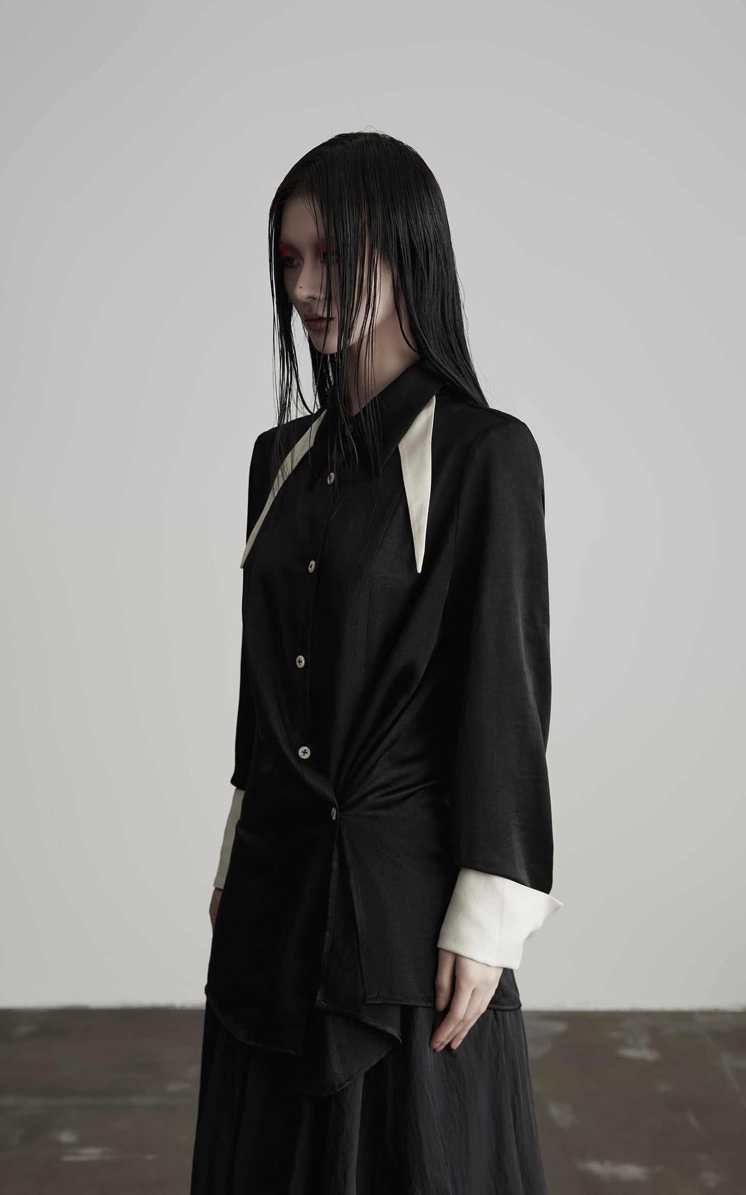 DOINDULGE Deconstructed Asymmetric Contrast Shirt