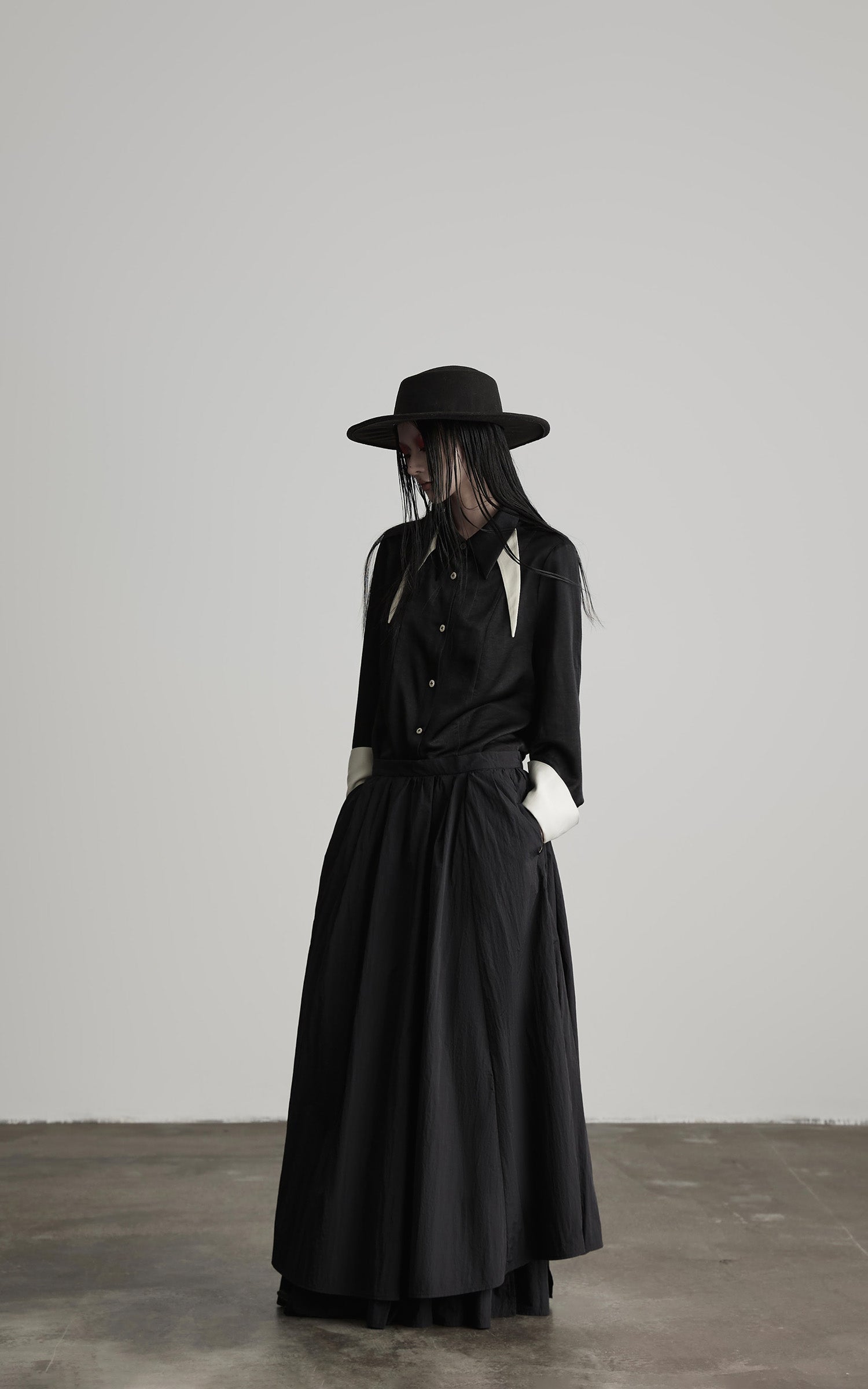 DOINDULGE Deconstructed Asymmetric Contrast Shirt