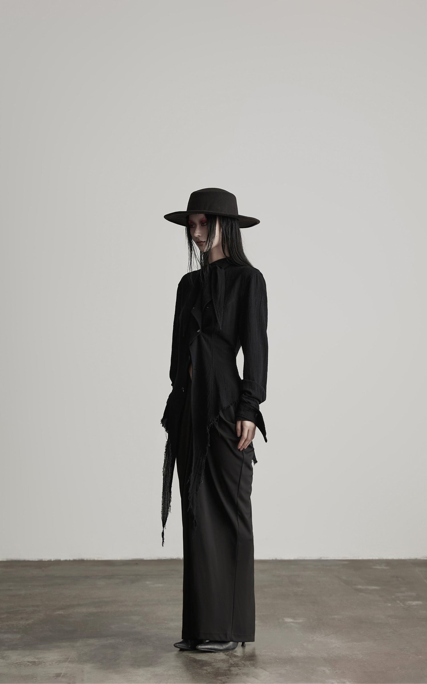DOINDULGE Deconstructed Fray-Edge Sculpted Shirt