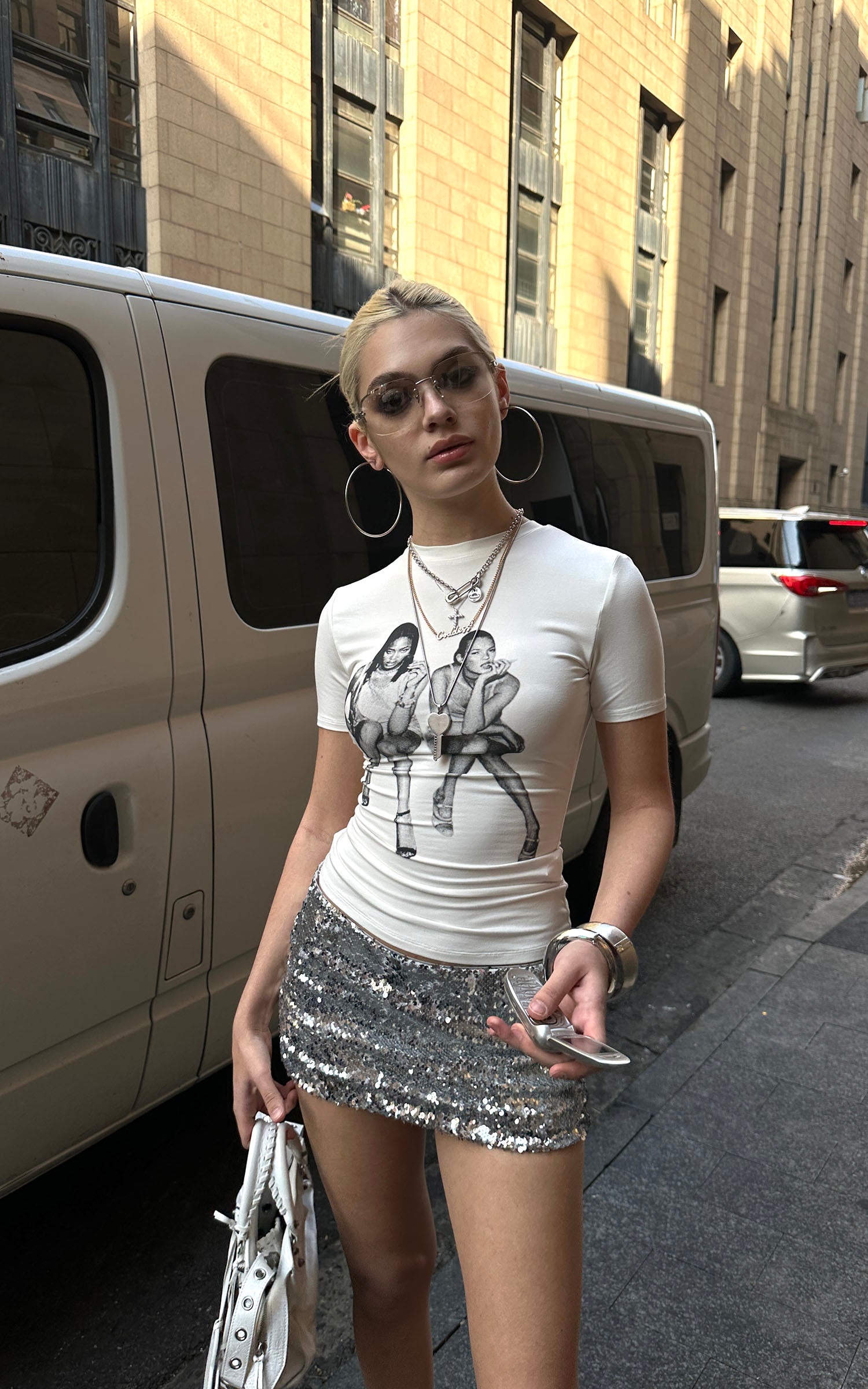 0122STEPLL 그래픽 프린트 슬림핏 티셔츠