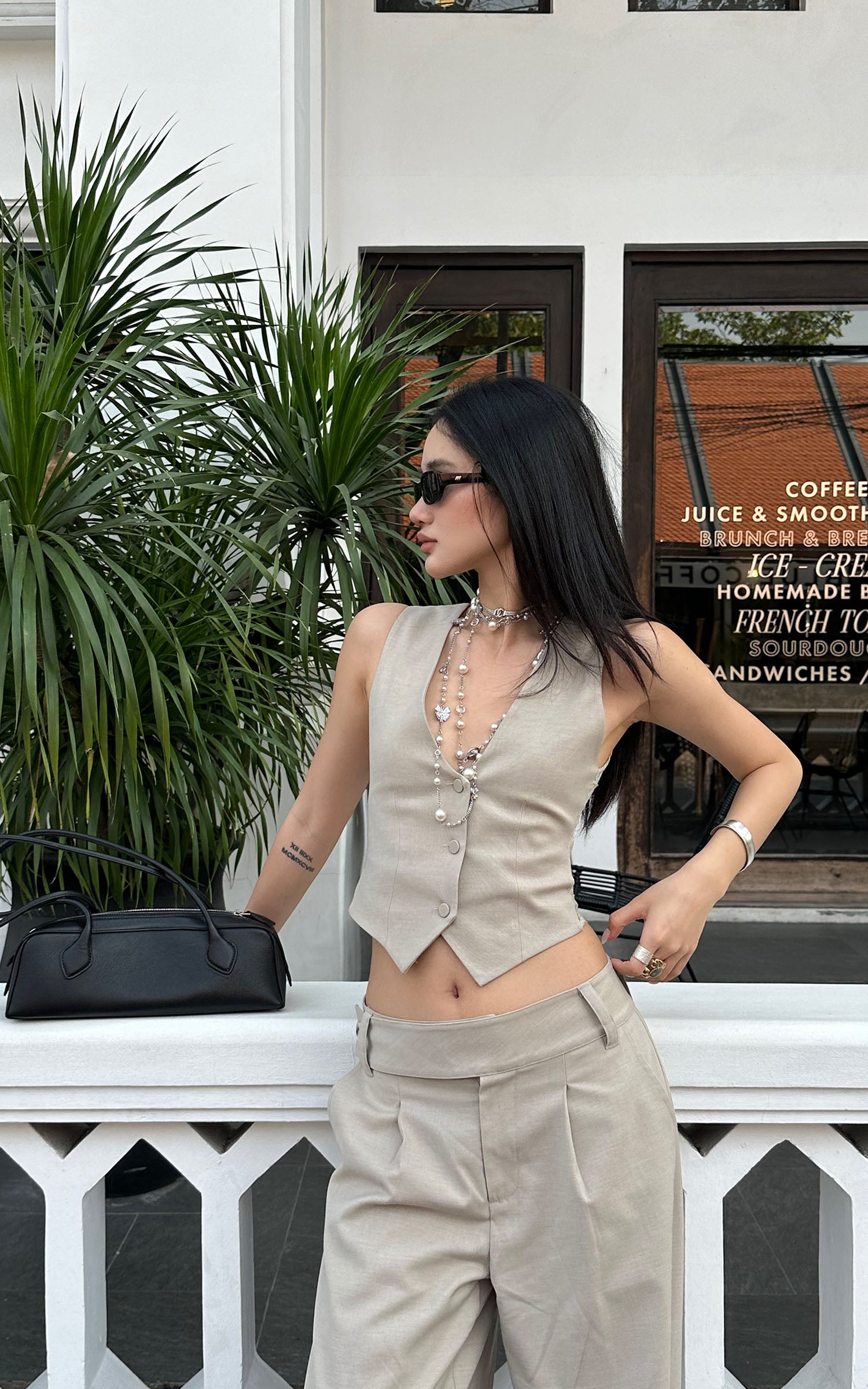ROVENTE Tailored Vest with Lace Panel Back - PINKPARKS