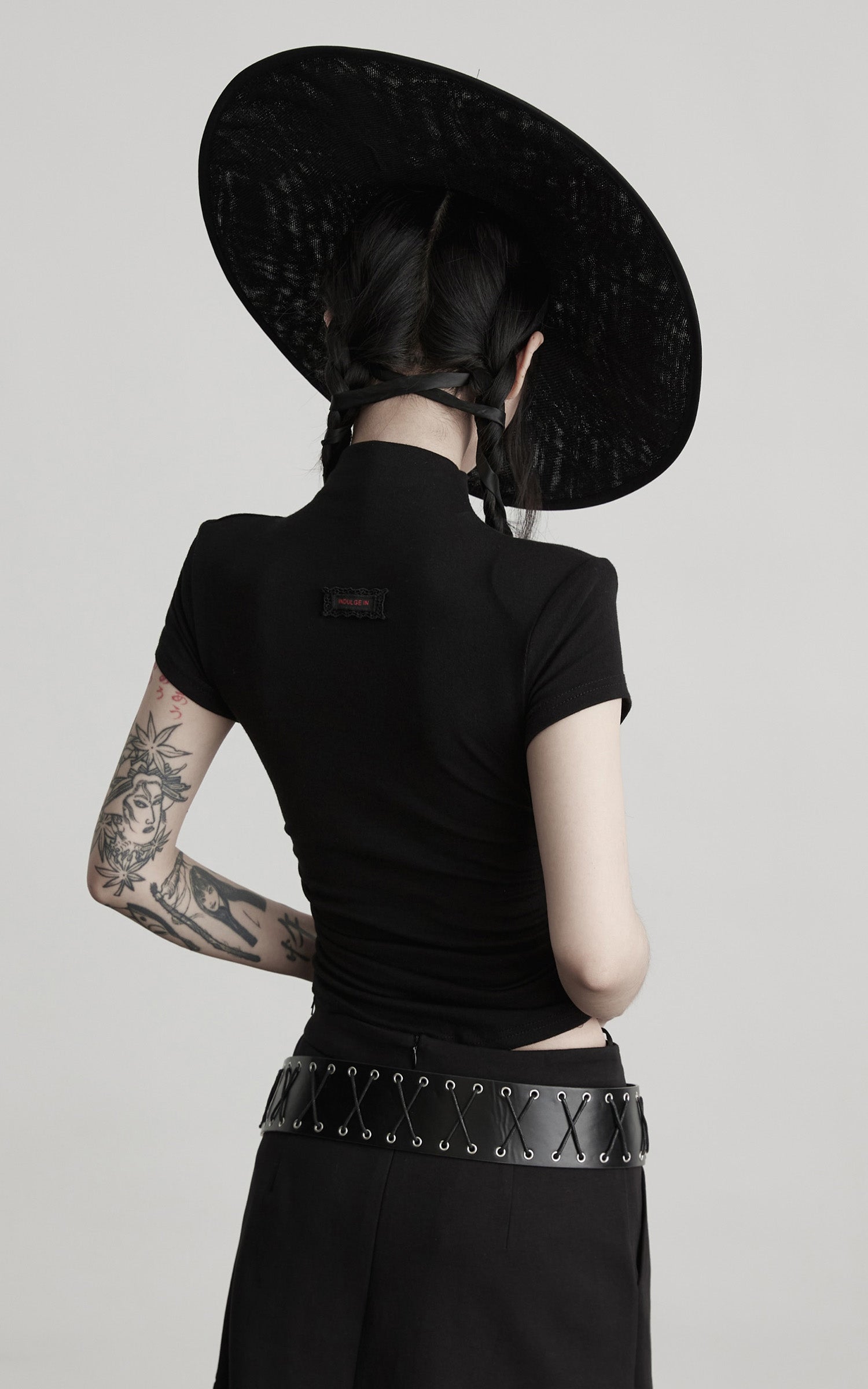 DOINDULGE Ruched Fitted Tee with Deconstructed Eye Button Detail