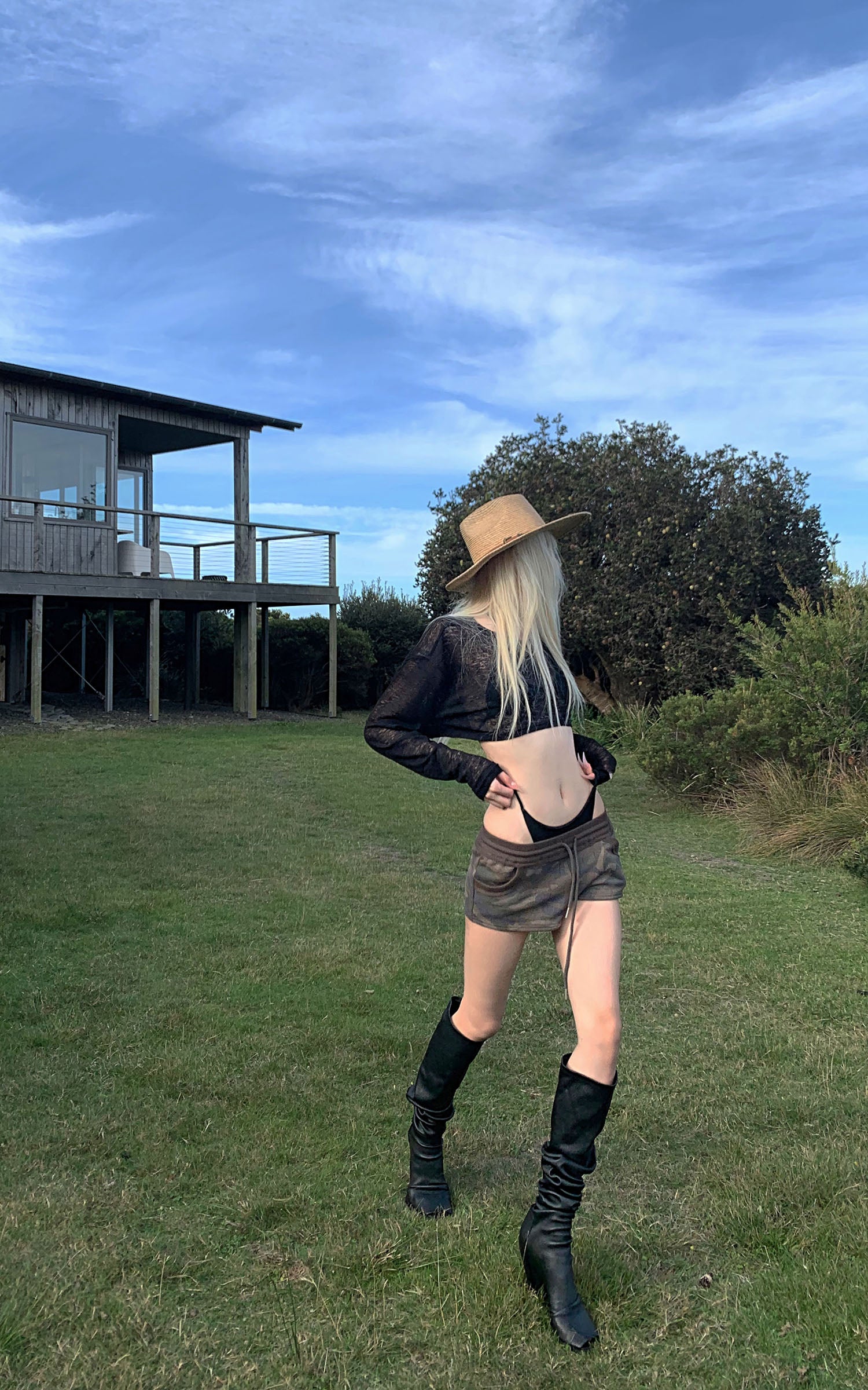 Rase le sol Sheer Knit Long-Sleeve Top - PINKPARKS