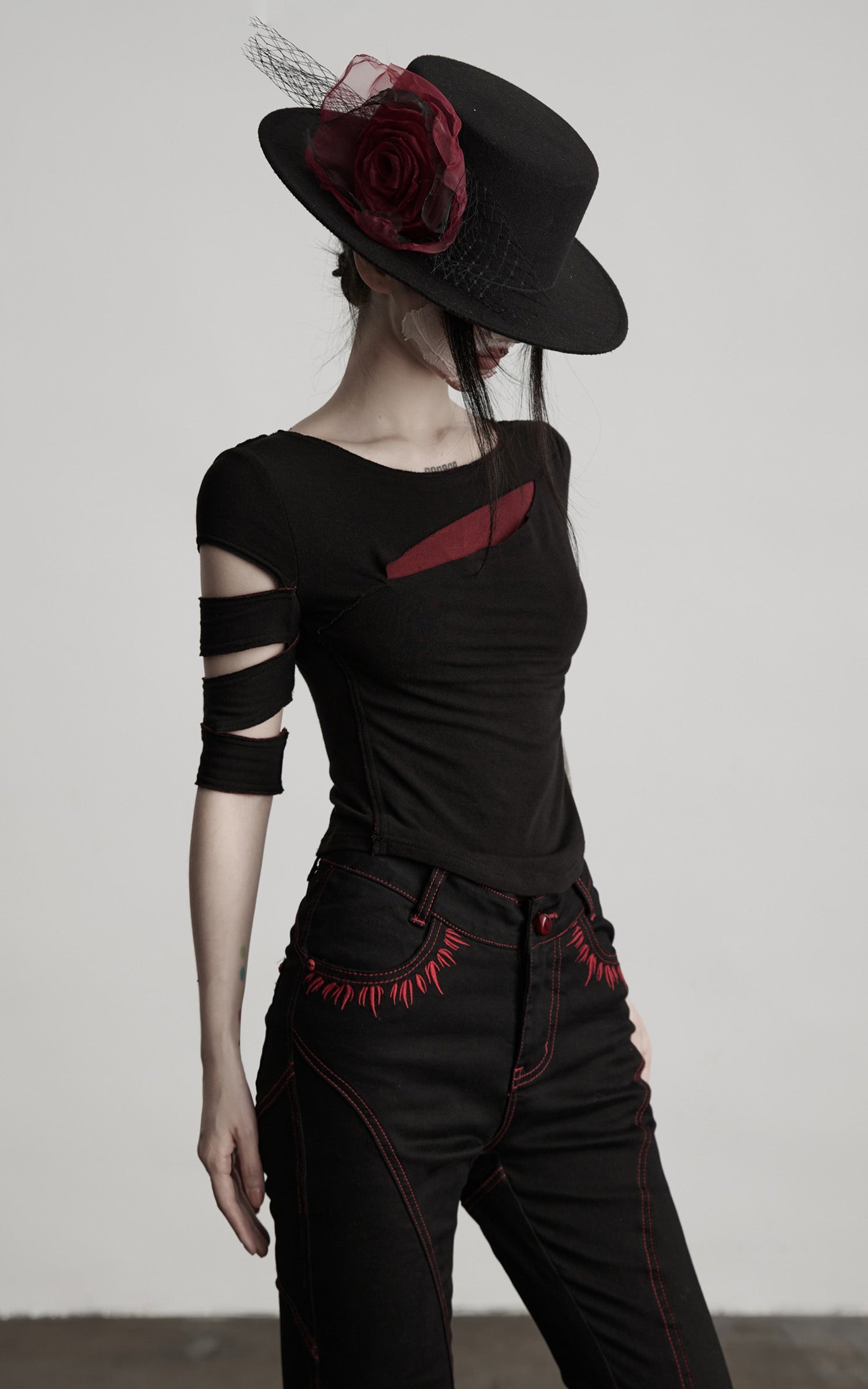 DOINDULGE Asymmetric Slashed T-Shirt with Layered Cutout Sleeves
