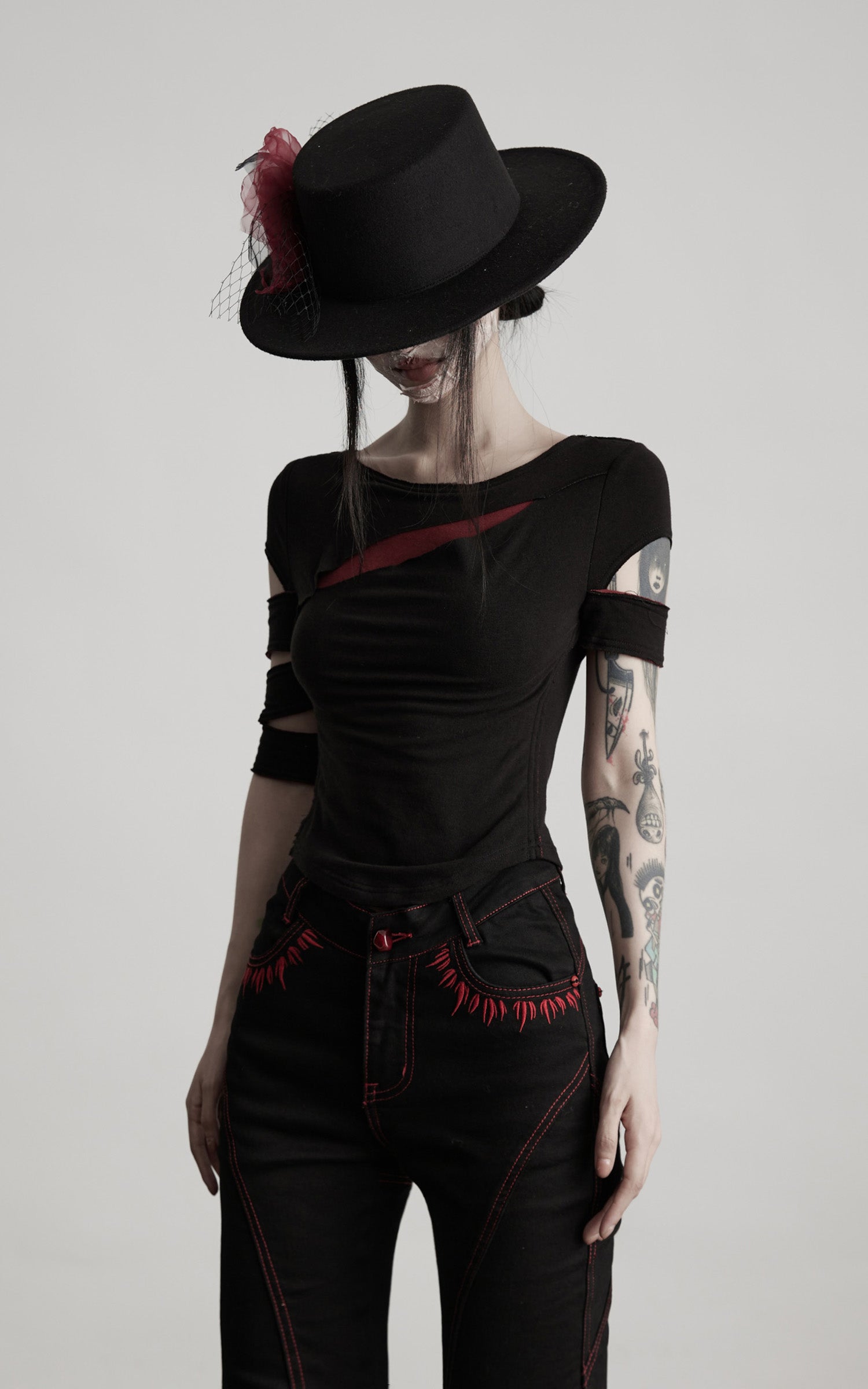 DOINDULGE Asymmetric Slashed T-Shirt with Layered Cutout Sleeves