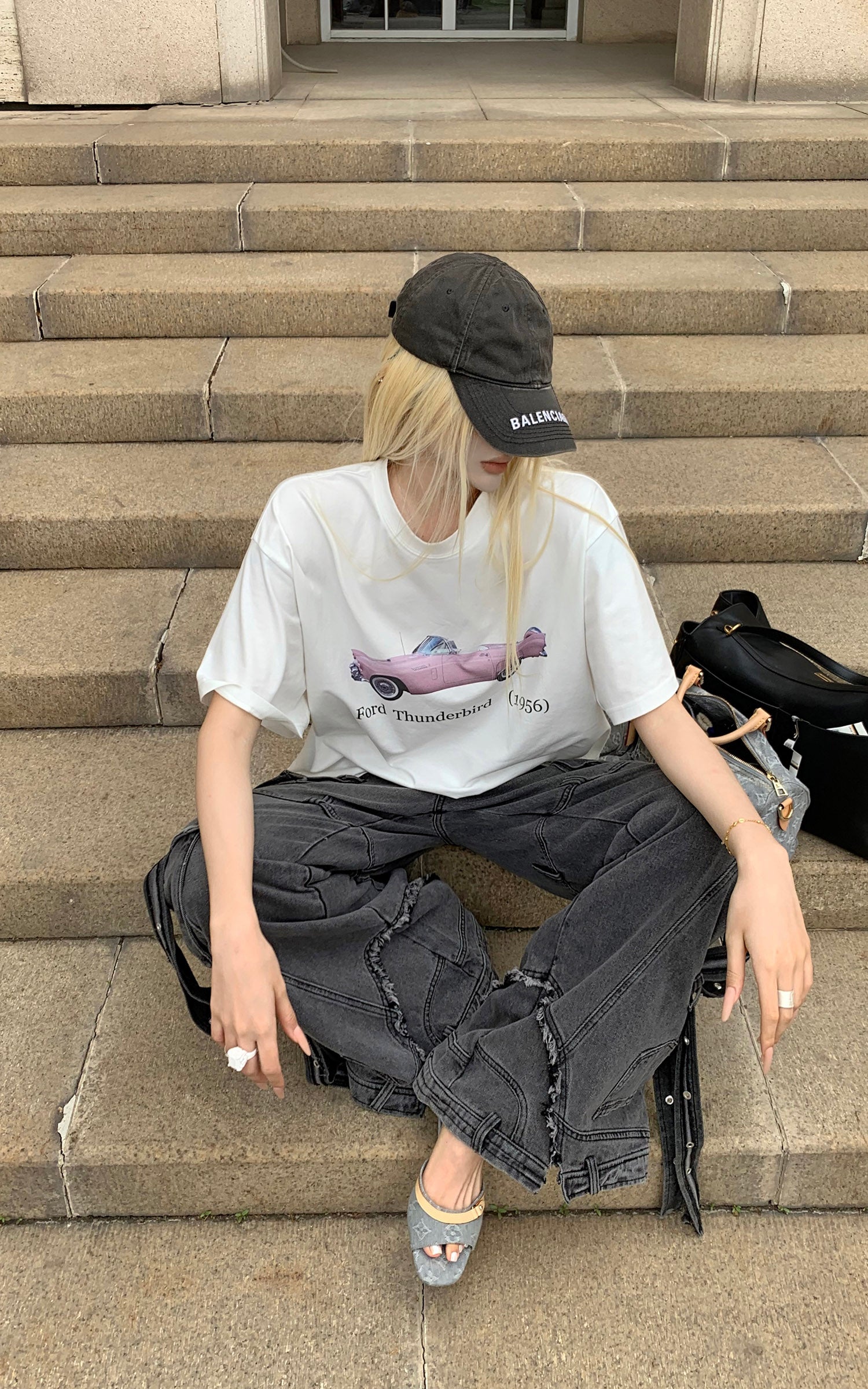 Rase le sol Vintage Convertible Car Graphic Oversized Gender-Neutral T-Shirt - PINKPARKS