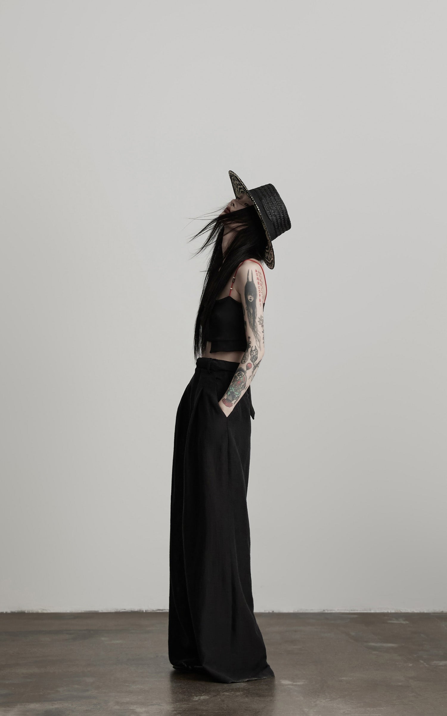 DOINDULGE Structured Wide-Leg Pants with Textured Detail and Sculpted Waistband