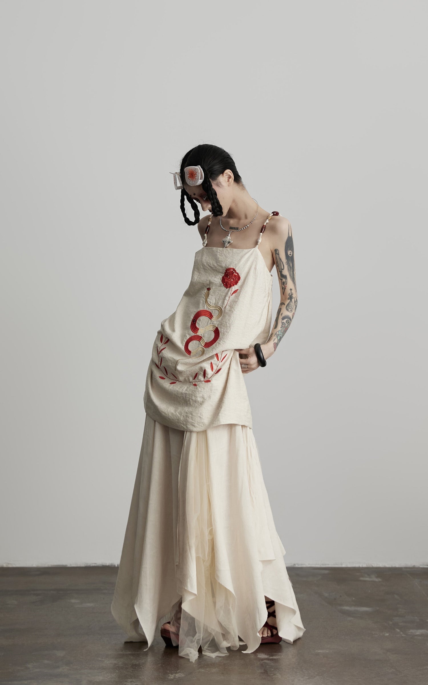 DOINDULGE Embroidered Snake and Flower Layered Linen Dress