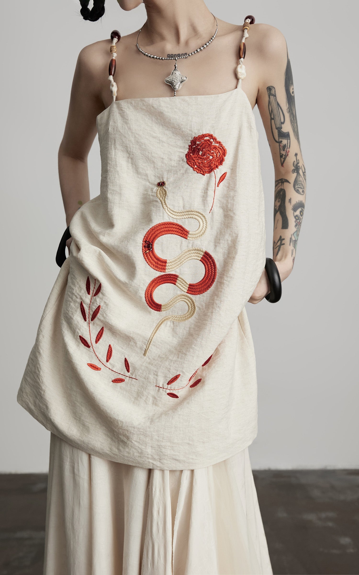 DOINDULGE Embroidered Snake and Flower Layered Linen Dress