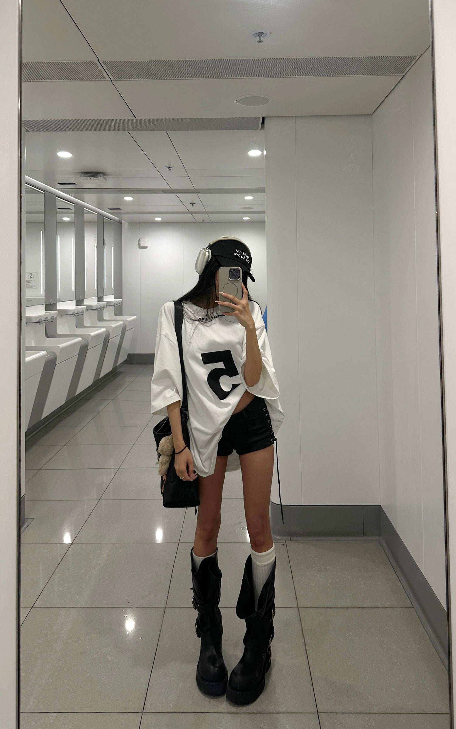 WARDEN EDGE Oversized Graphic Tee with Weekly Print - PINKPARKS