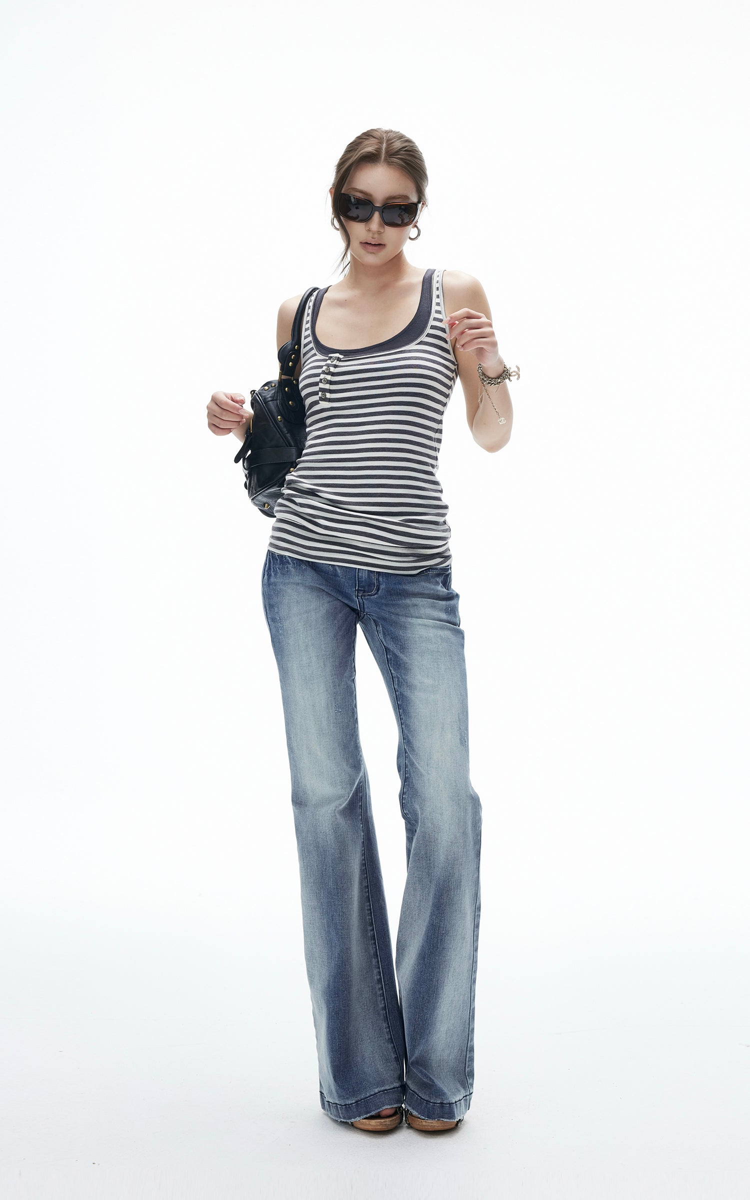 IAMXIAA Vintage Washed Flare Jeans Low Waist Denim with Retro Y2K Street Style