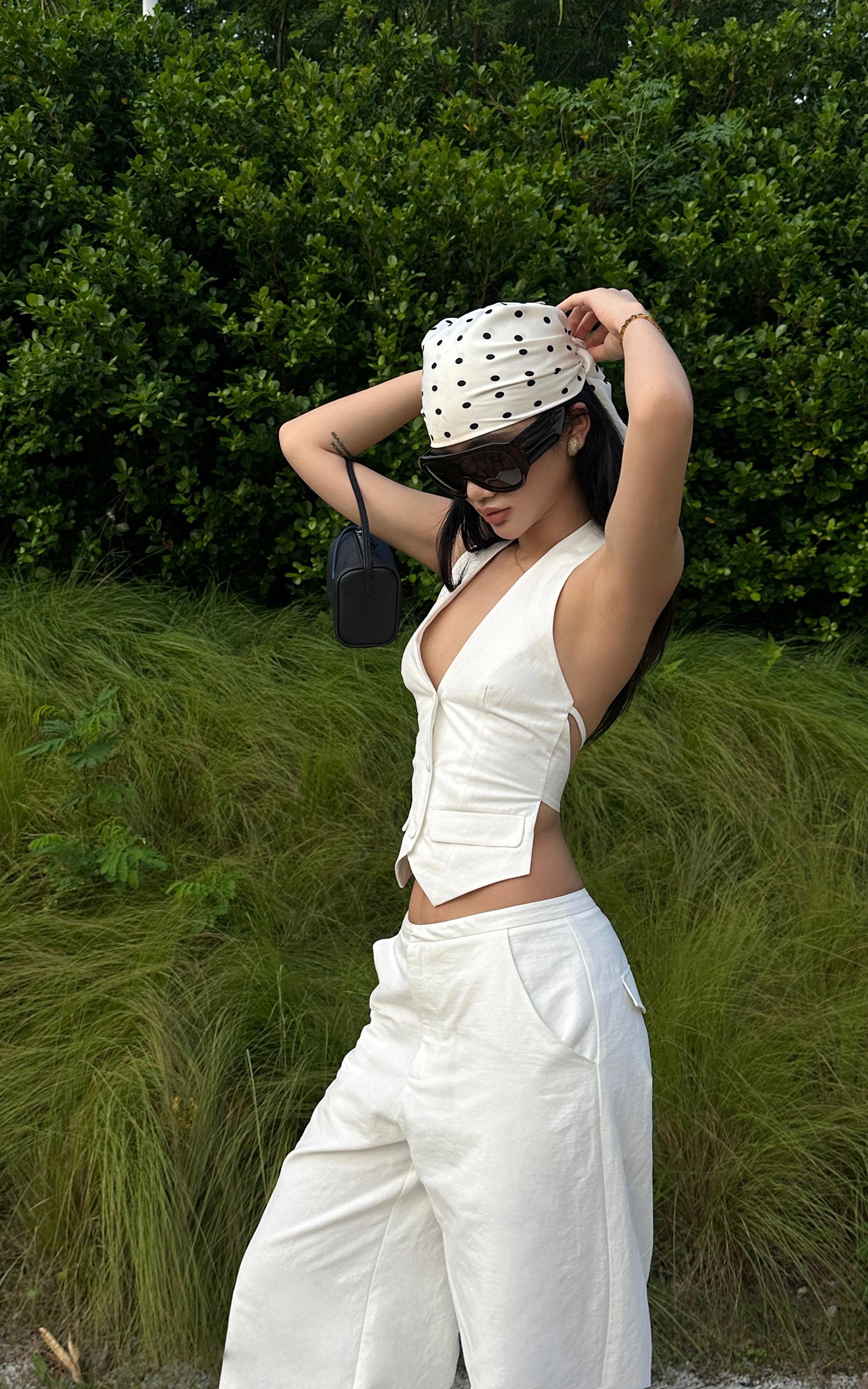 ROVENTE Halter Waistcoat Top with Plunging Neckline and Open Back - PINKPARKS