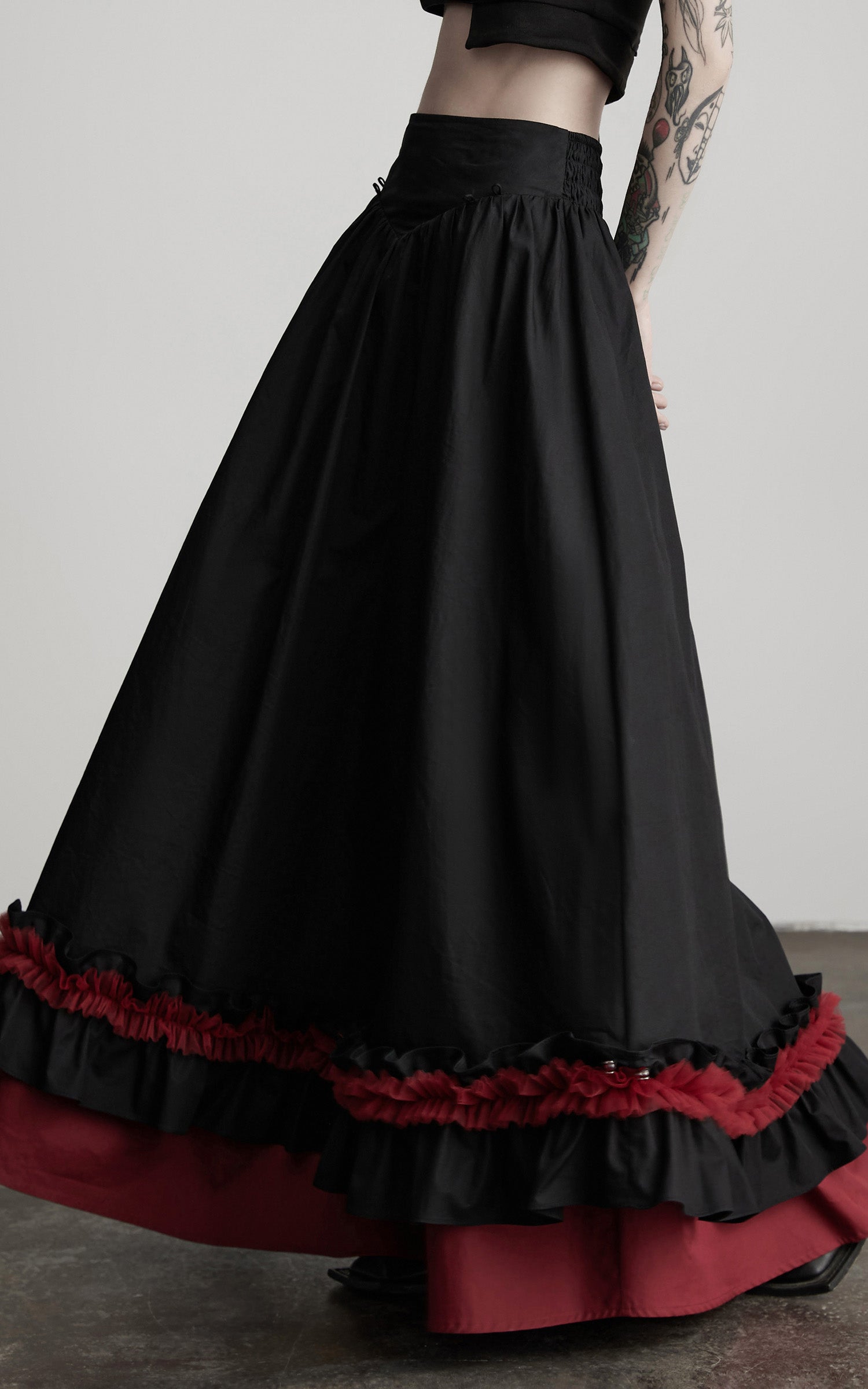 DOINDULGE Flared Skirt with Layered Frill Draping and Contrast Underskirt