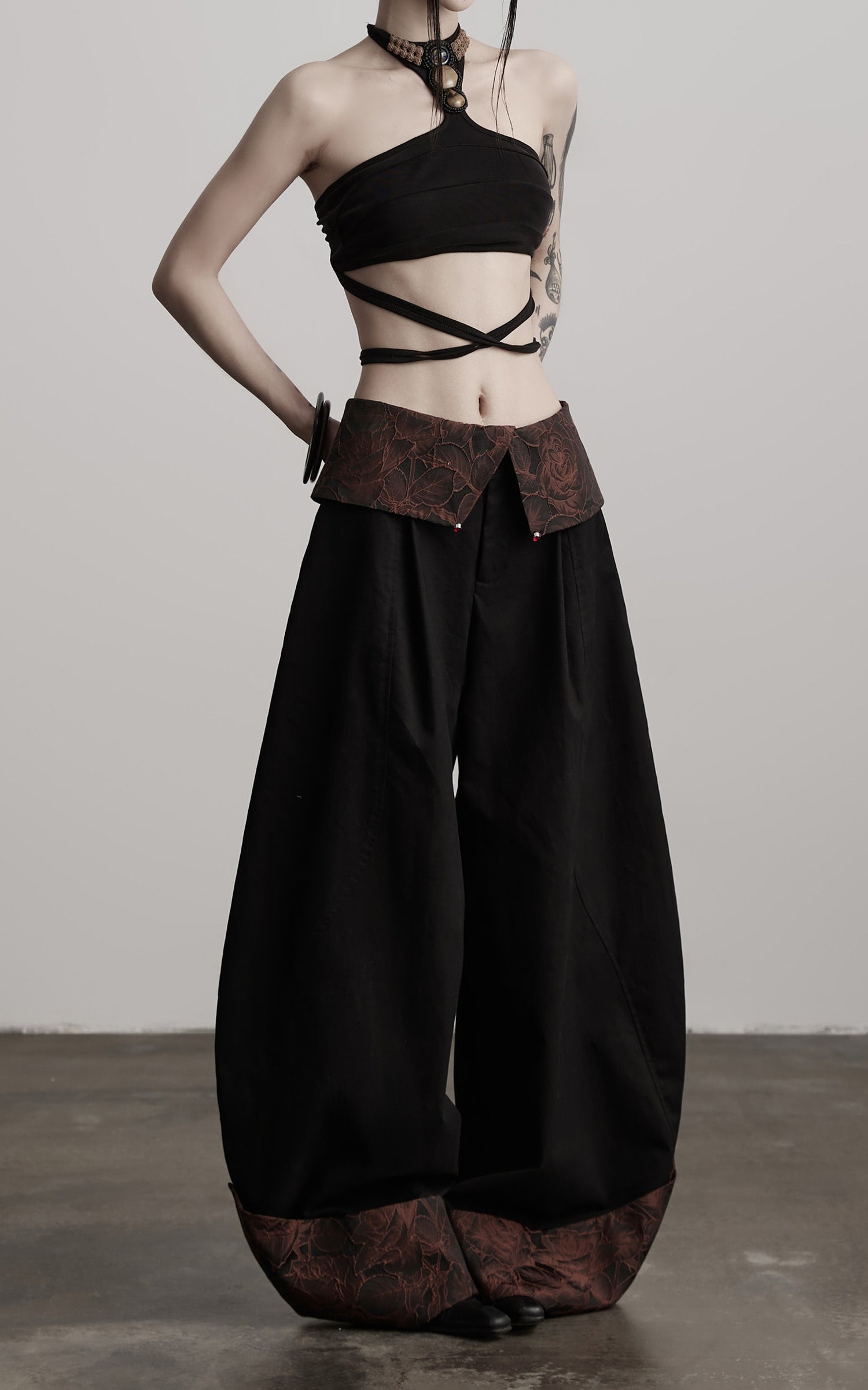 DOINDULGE Wide-Legged High-Waisted Pants with Leaf-Pattern Detail