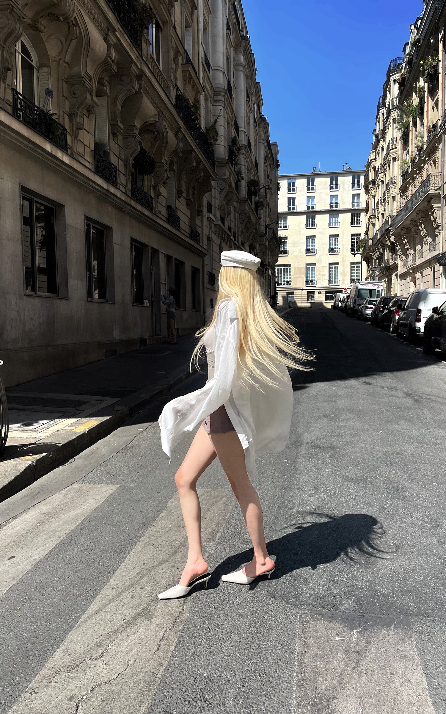 Rase le sol Oversized Embroidered Shirt with Dropped Shoulders and Extended Cuffs