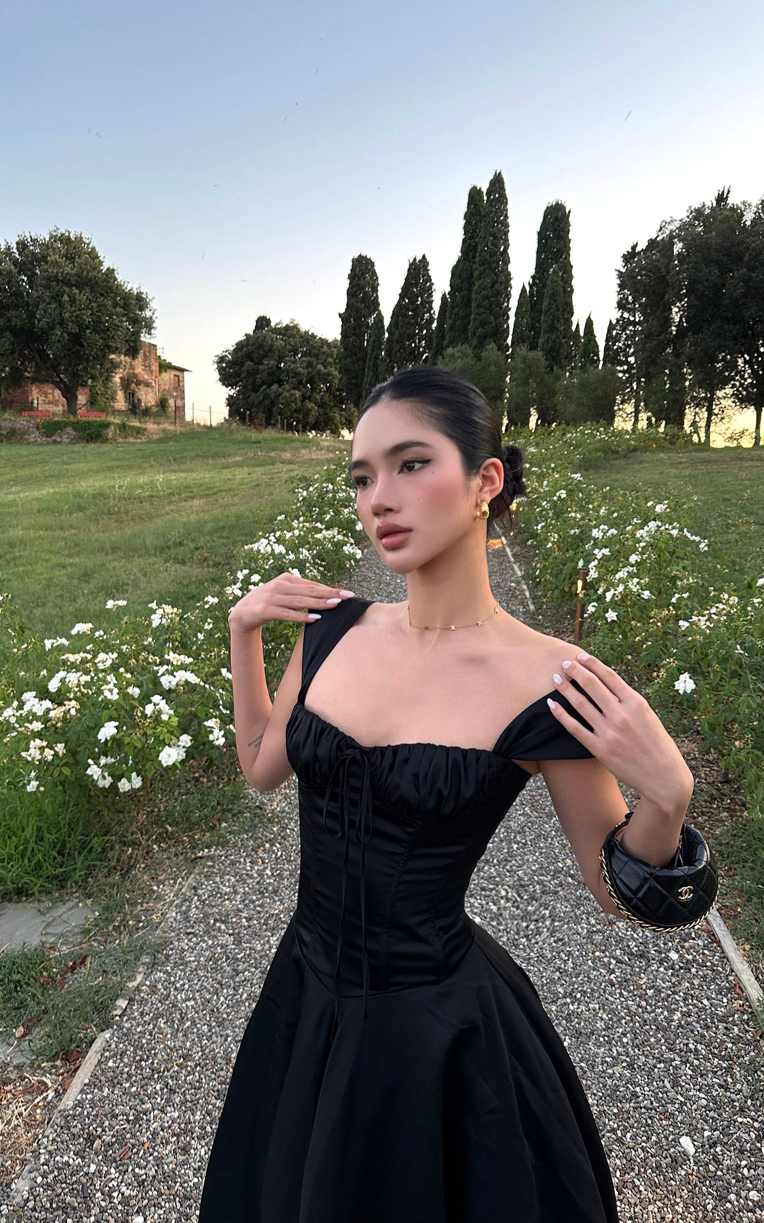 ROVENTE Off-Shoulder Satin Corset Midi Dress with Flared Skirt