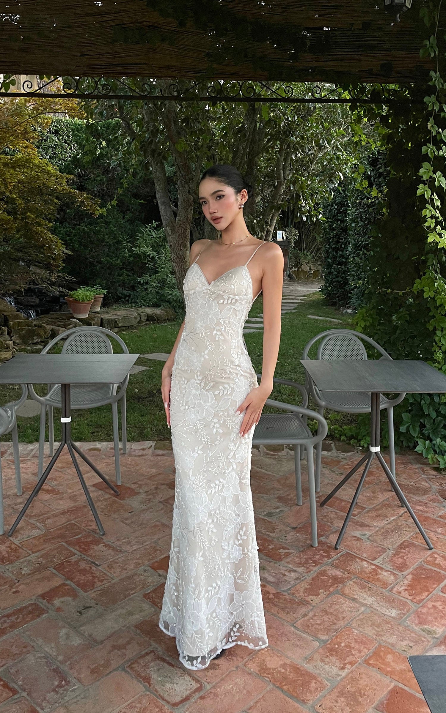 ROVENTE Embellished Lace Maxi Dress with Sequin Detail and Open Back