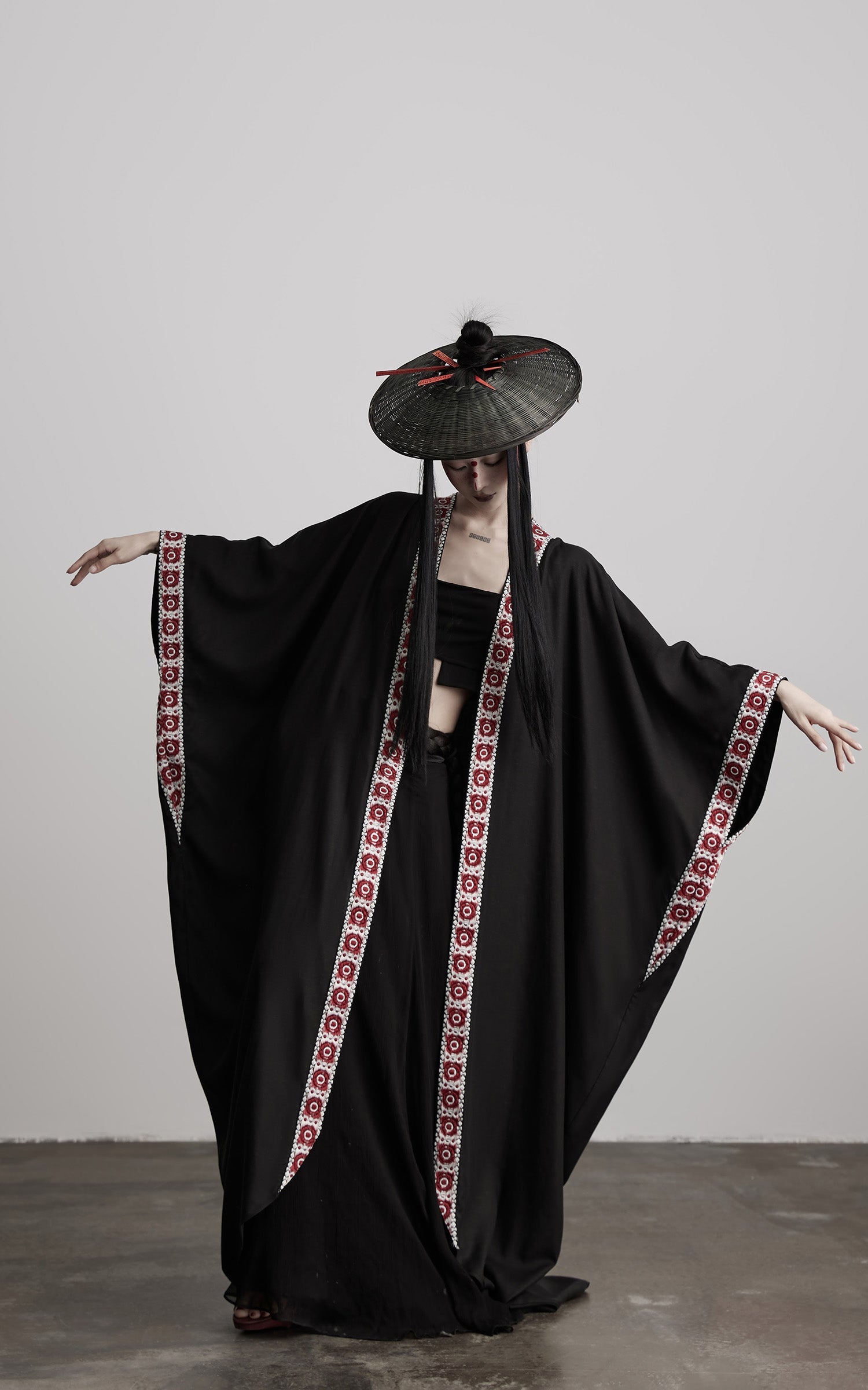 DOINDULGE Embroidered Long Kimono Coat with Flowing Silhouette and Contrast Details