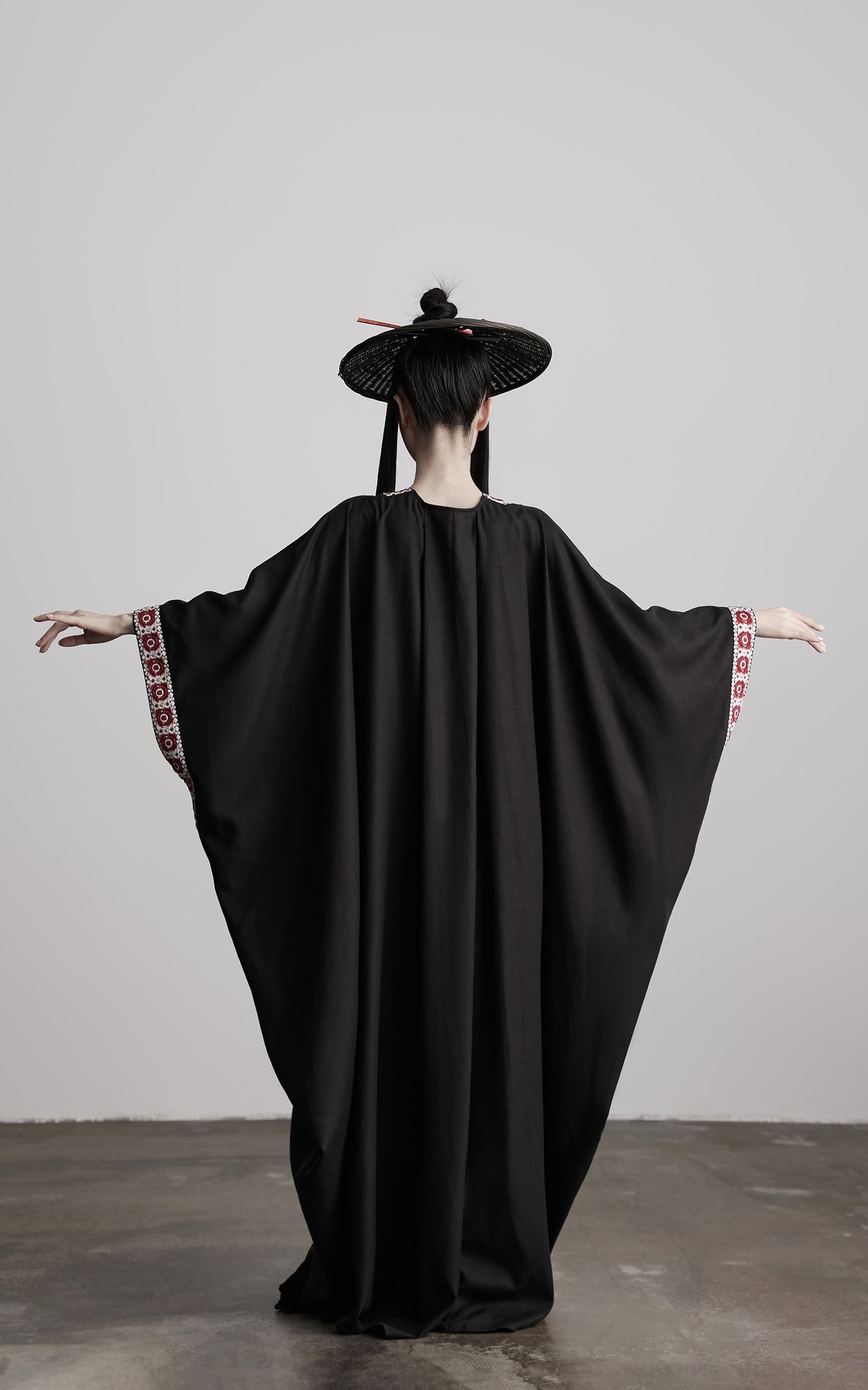 DOINDULGE Embroidered Long Kimono Coat with Flowing Silhouette and Contrast Details